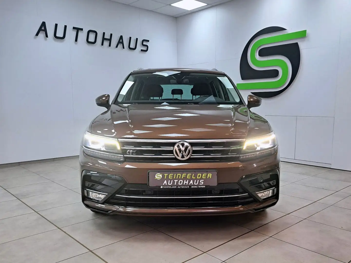 Volkswagen Tiguan 1.4 TSI R LINE / ACC / PANOR / DIG.TACHO Brun - 2