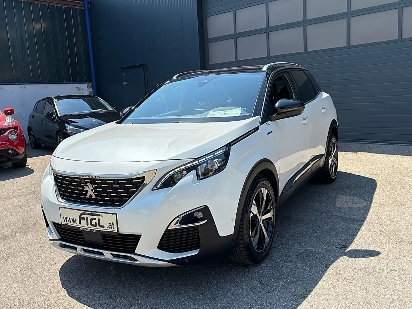 Peugeot 3008 1,5 BlueHDi 130 S&S 6-Gang GT Line Weiß - 2