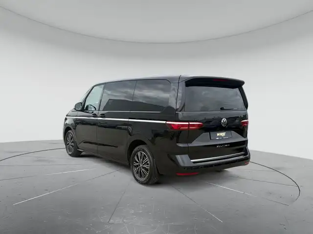 Volkswagen Multivan view 5