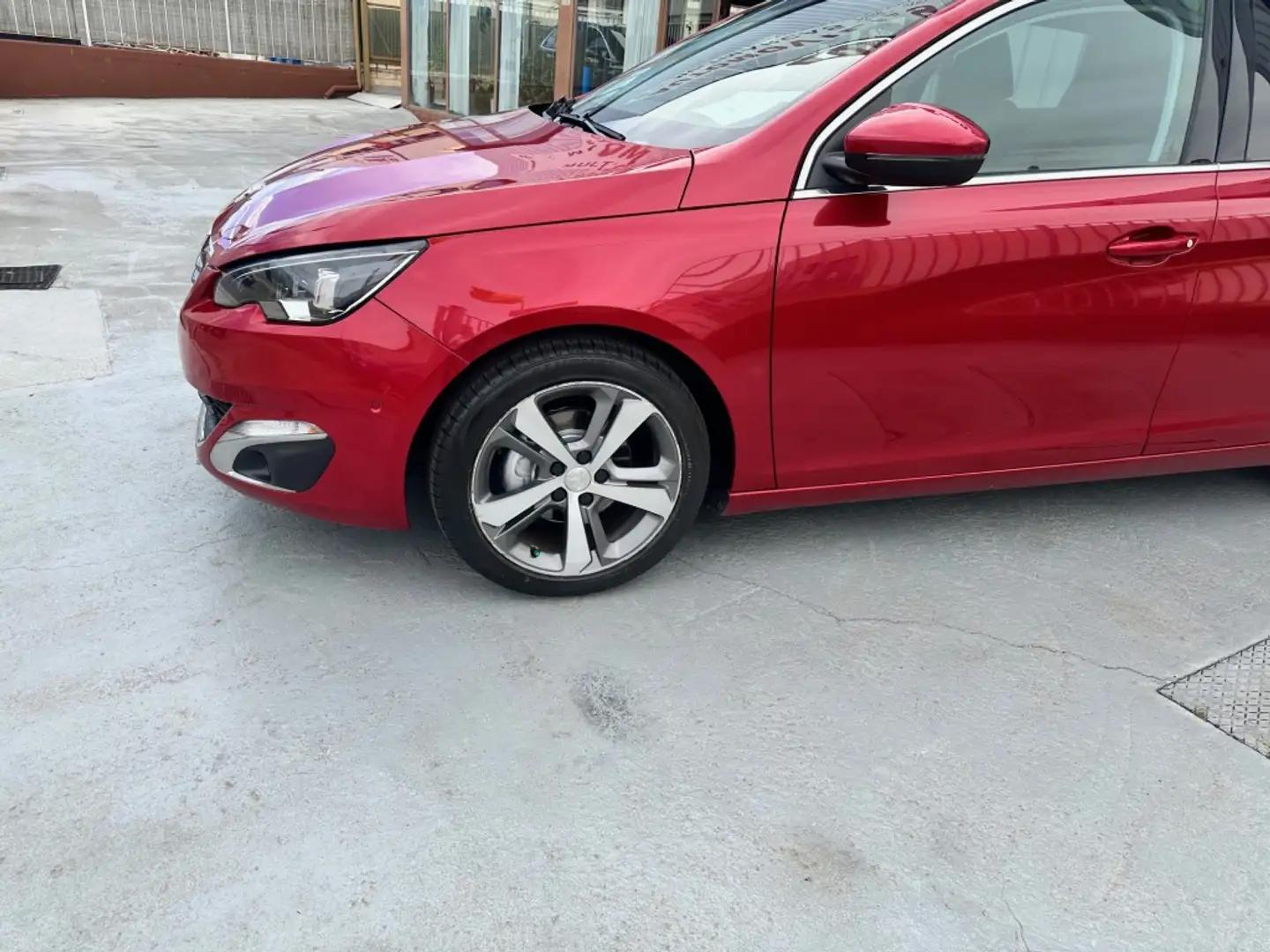 Peugeot 308 1.6 BlueHDi Allure EAT6 120 Mauve - 2