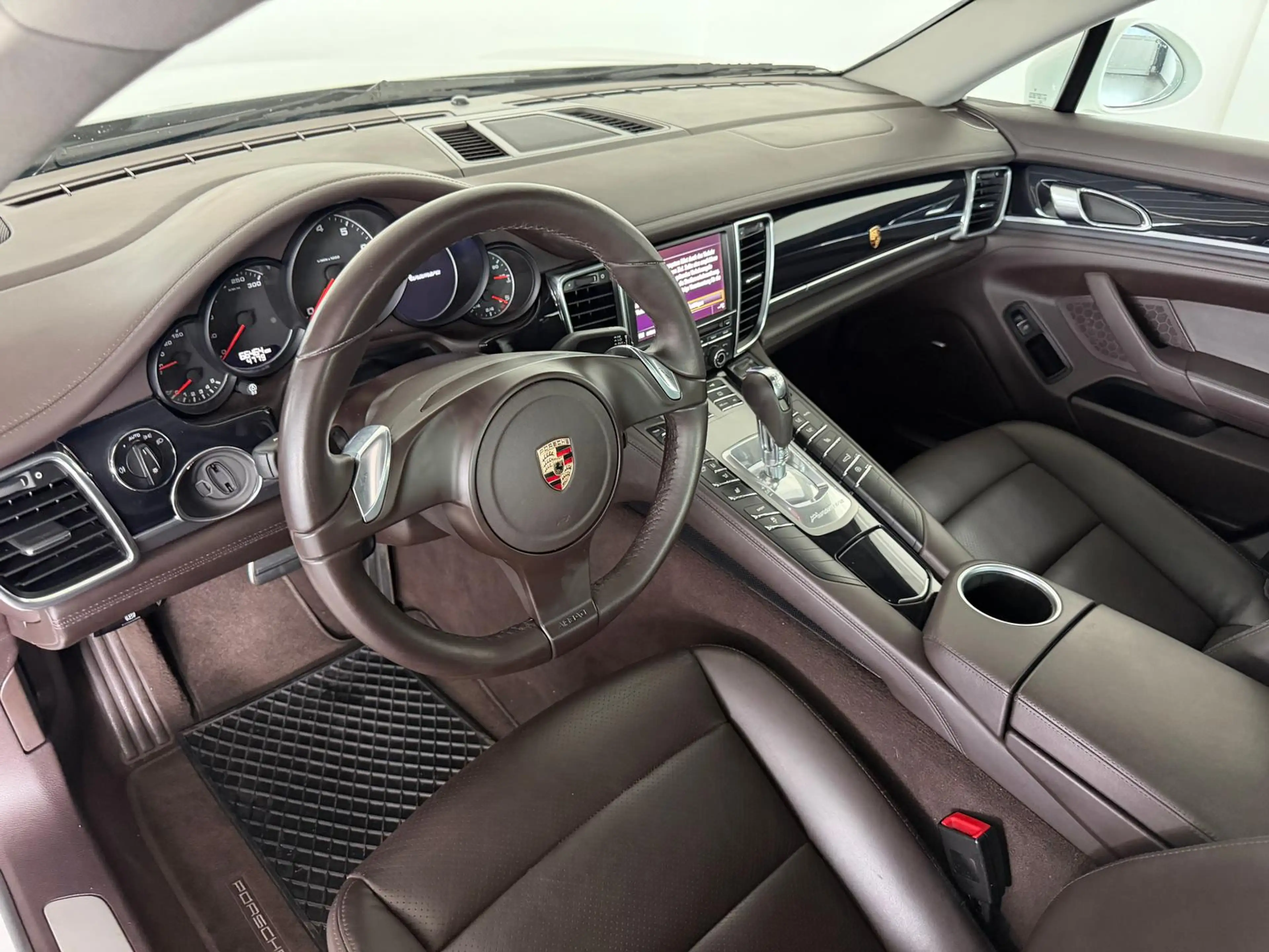 Porsche Panamera 3.6 aus 2.Hand BOSE 20 Zoll Bi-Xenon — photo 11