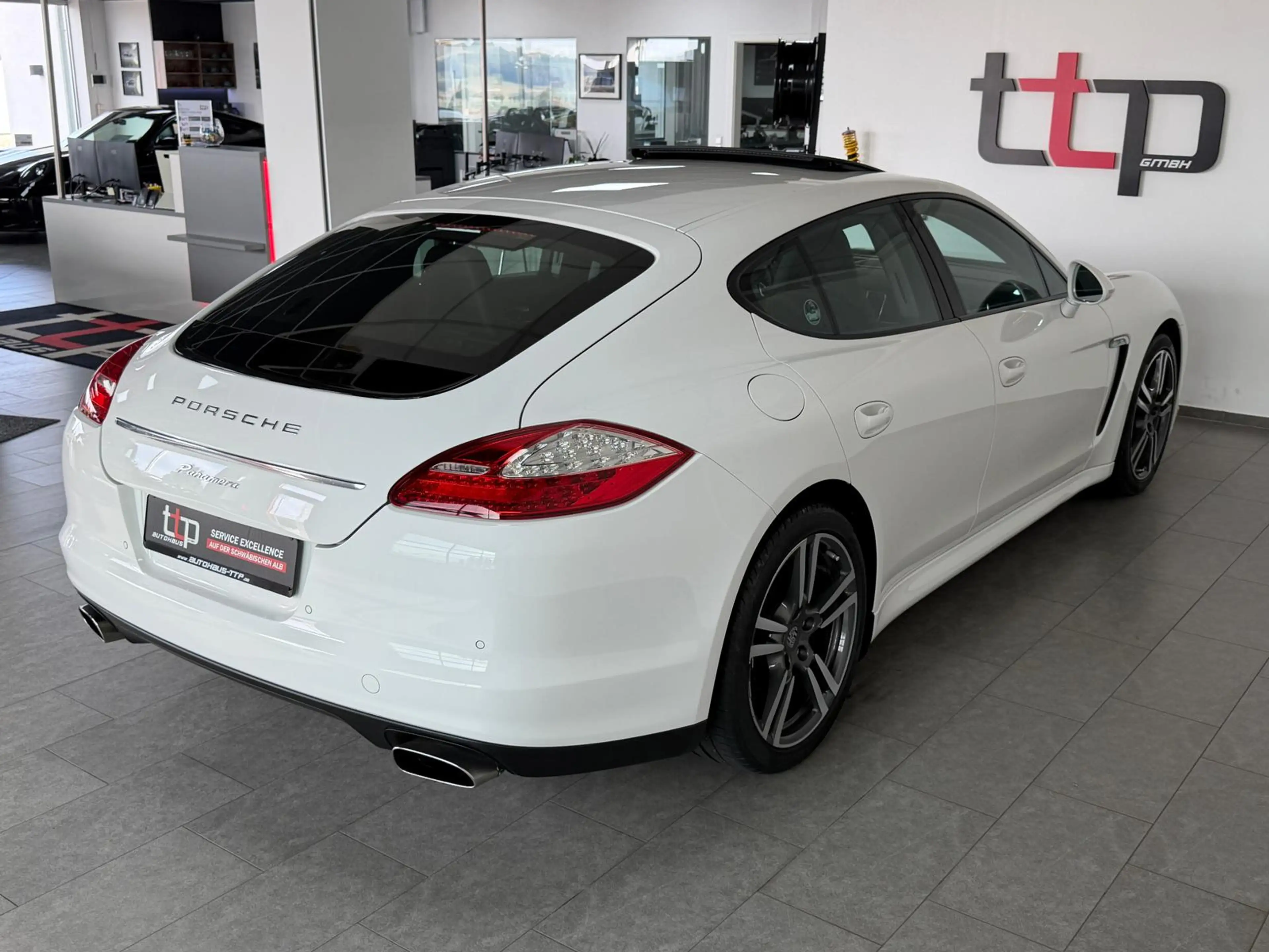 Porsche Panamera 3.6 aus 2.Hand BOSE 20 Zoll Bi-Xenon — photo 8