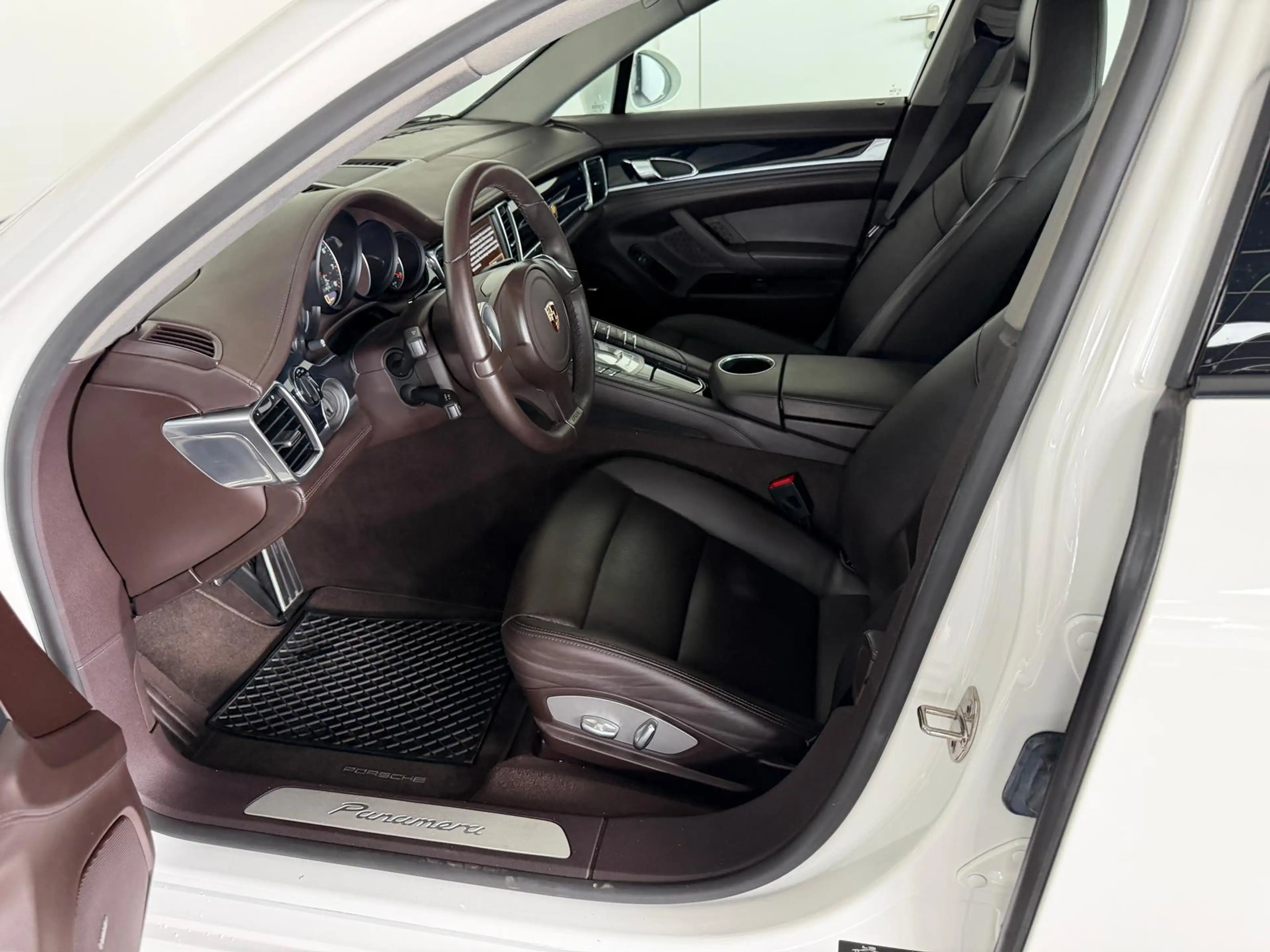 Porsche Panamera 3.6 aus 2.Hand BOSE 20 Zoll Bi-Xenon — photo 9