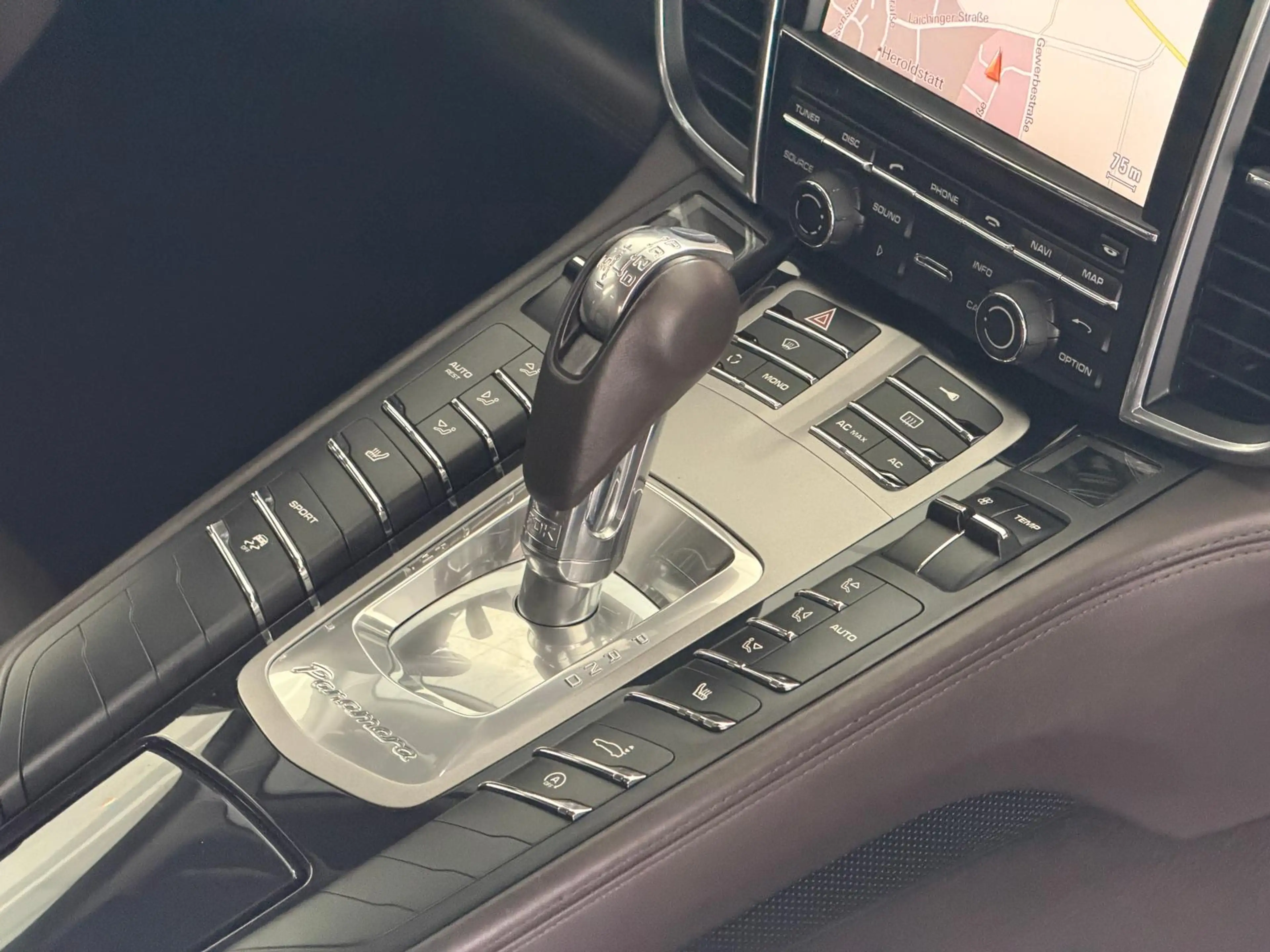 Porsche Panamera 3.6 aus 2.Hand BOSE 20 Zoll Bi-Xenon — photo 12