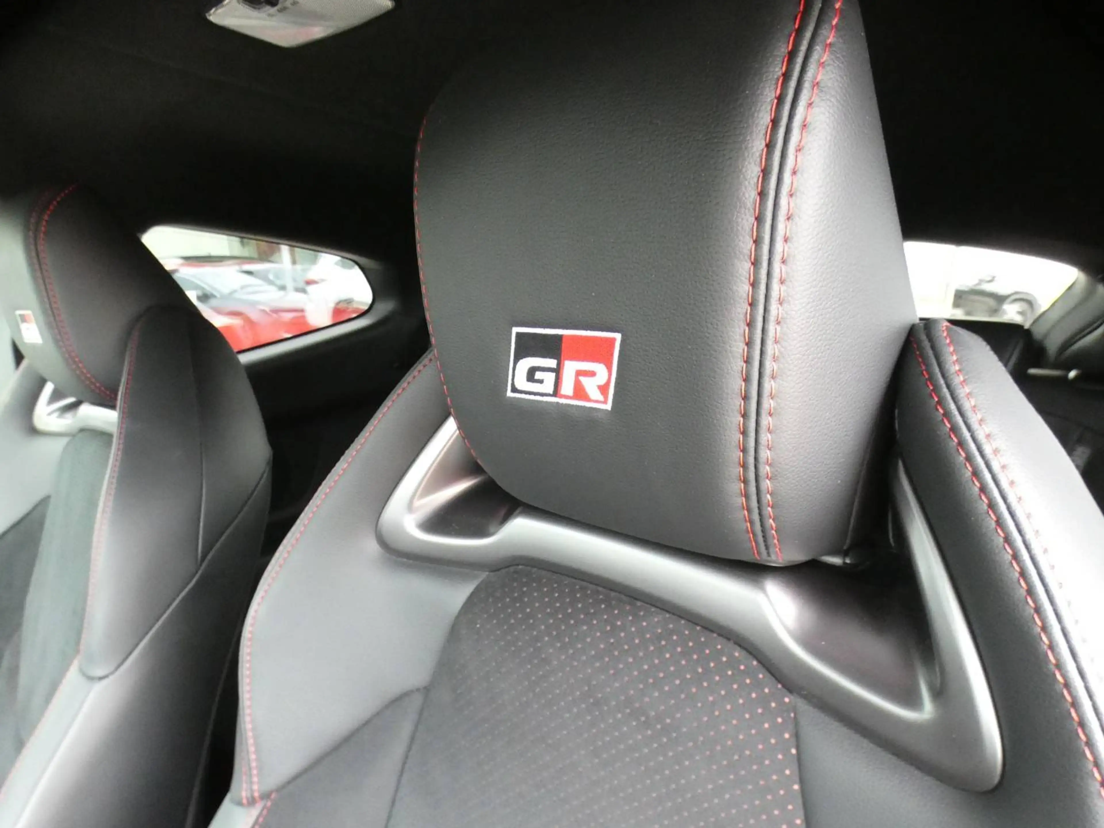Toyota Yaris GR 1.6 Turbo 4x4 *High Performance* 261pk -Met onderhoudshistorie!- — photo 12