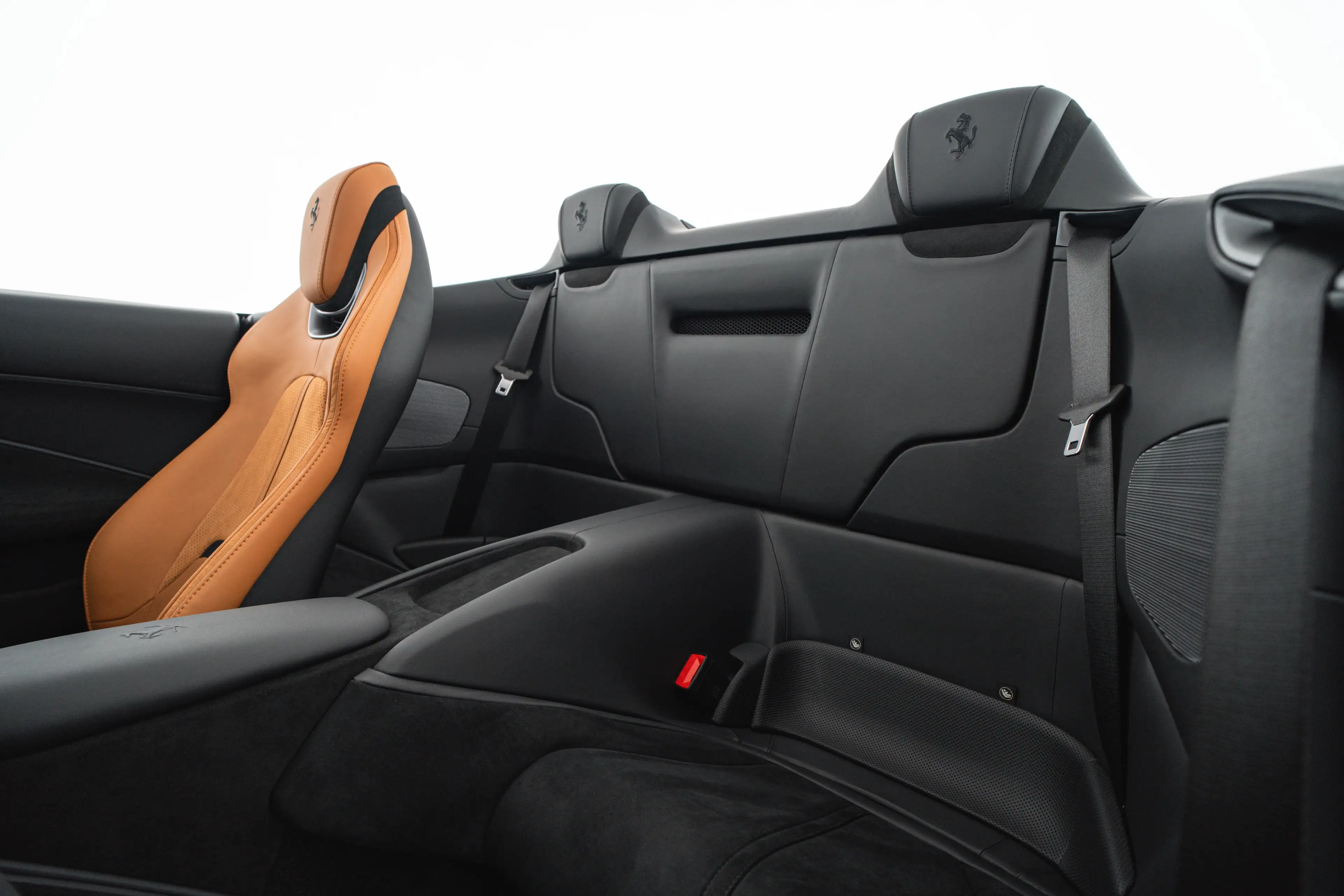 Ferrari Roma Roma Spider — photo 14