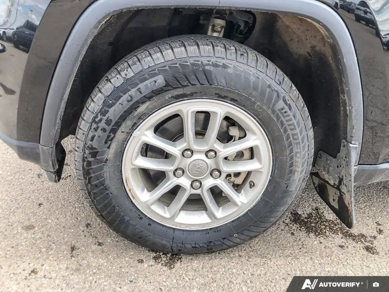 Jeep Grand Cherokee снимка Jeep Grand Cherokee