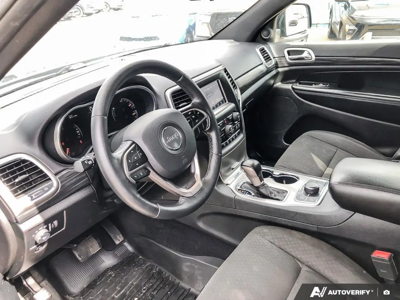 Jeep Grand Cherokee снимка Jeep Grand Cherokee