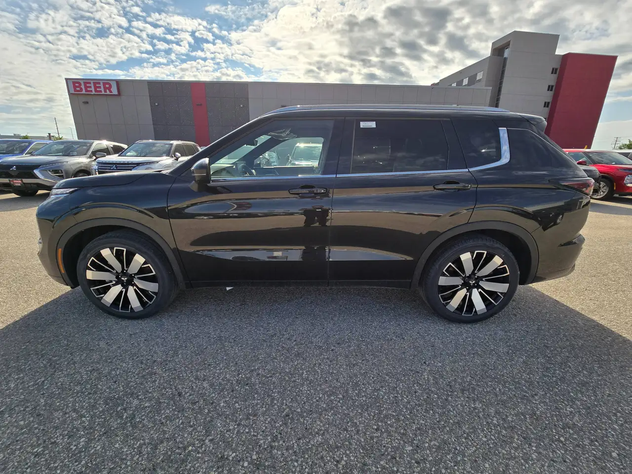 Mitsubishi Outlander снимка Mitsubishi Outlander