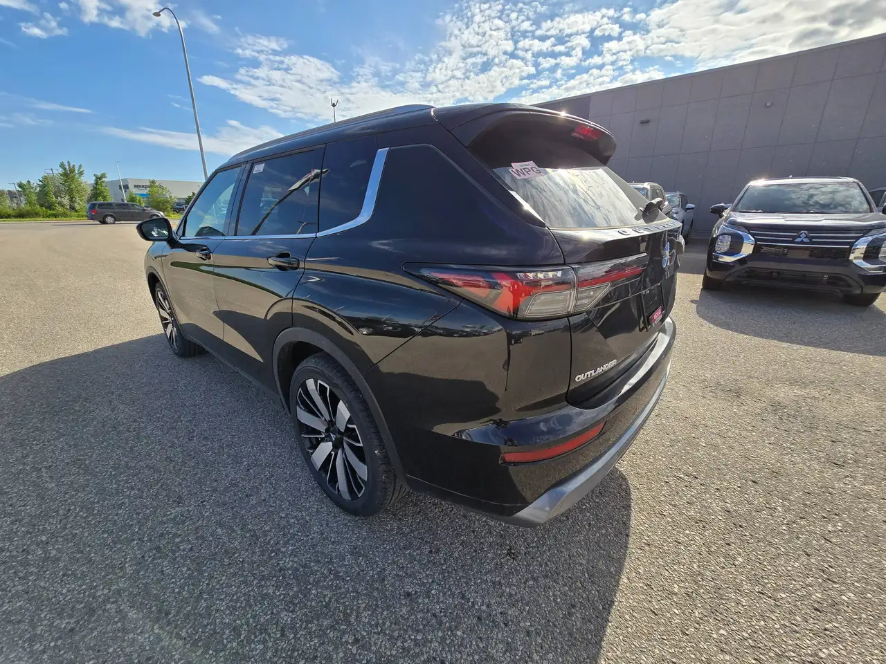 Mitsubishi Outlander снимка Mitsubishi Outlander