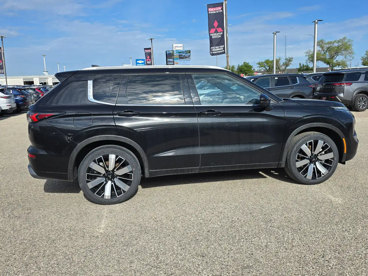 Mitsubishi Outlander снимка Mitsubishi Outlander