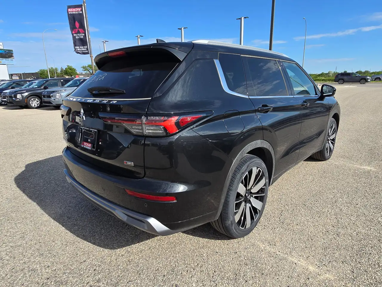 Mitsubishi Outlander снимка Mitsubishi Outlander