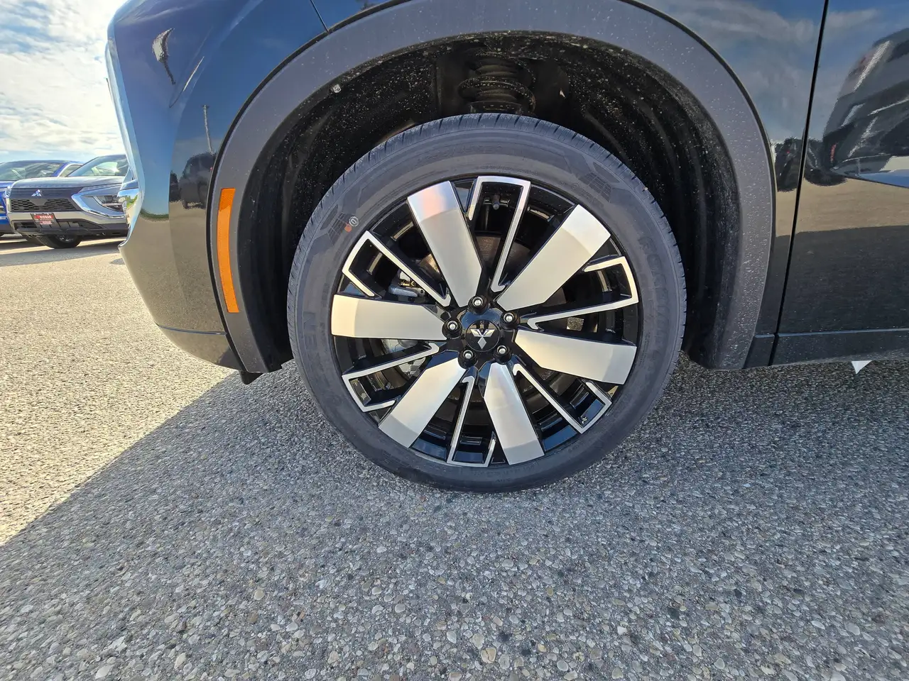 Mitsubishi Outlander снимка Mitsubishi Outlander