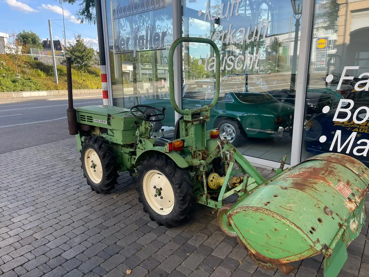 A 30 Allrad Schlepper mit Fräse und Rasenreifen, foto 4