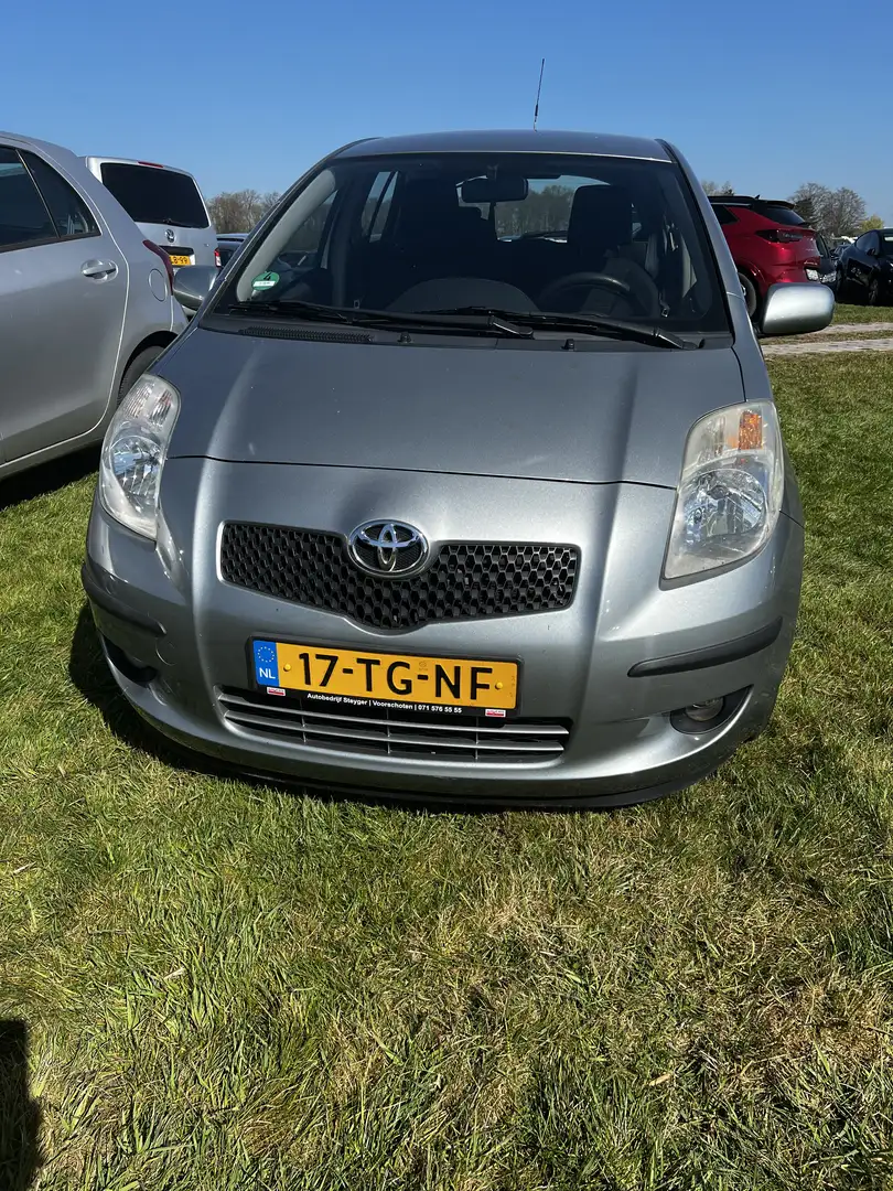 Toyota Yaris 1.3 VVT-i Multi Mode Sol - 1