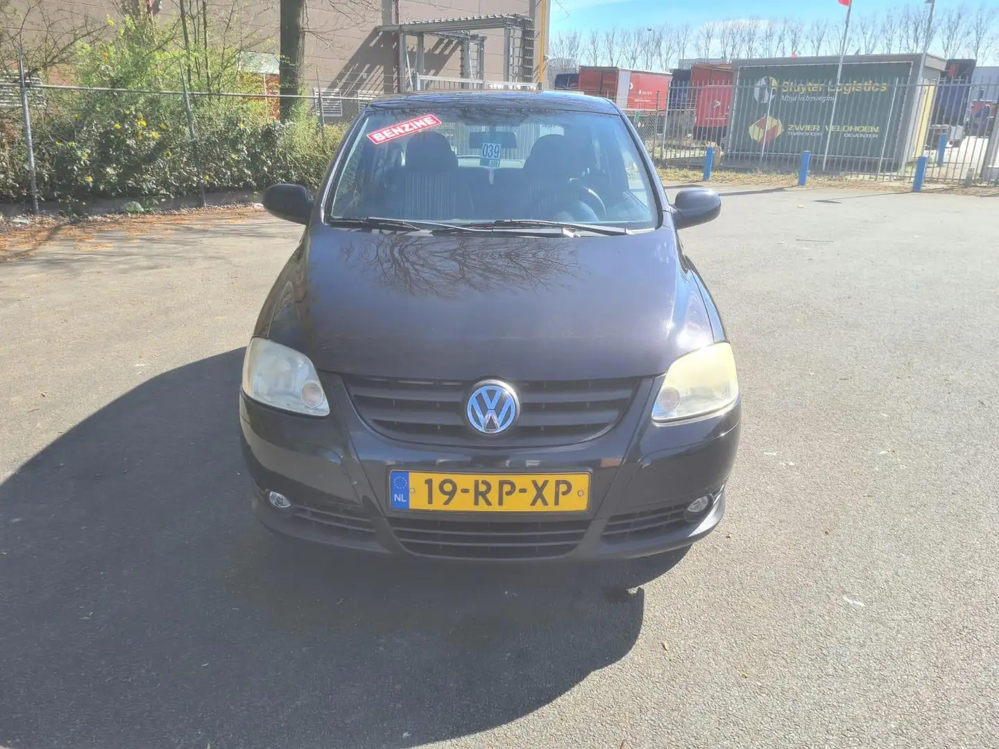 Volkswagen Fox 1.4 Trendline LEUKE AUTO RIJDT EN SCHAKELT GOED Zwart - 2