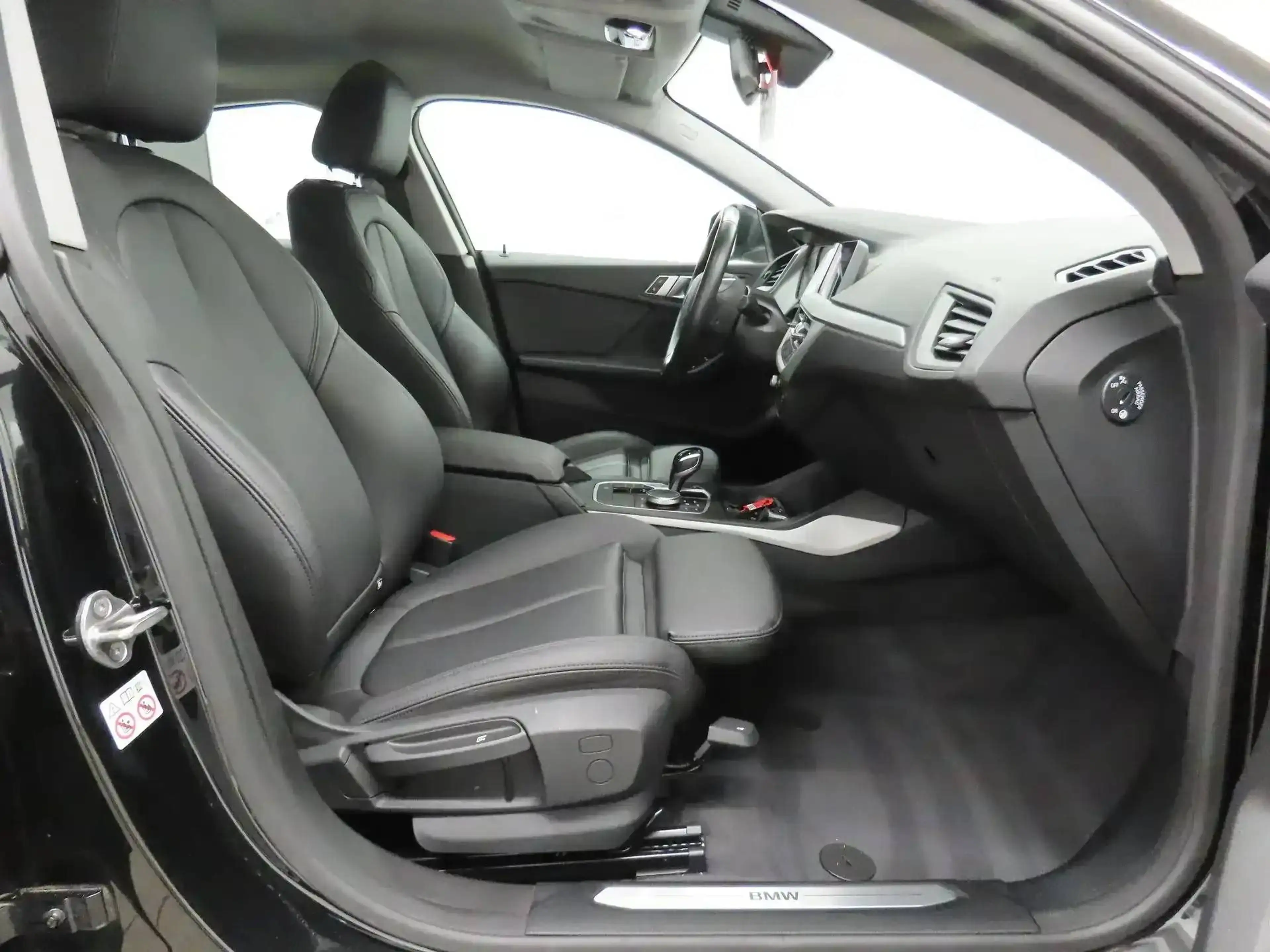 BMW 216 dA GranCoupé Sportline CUIR-DIGITAL-NAVIPRO-LED — photo 9