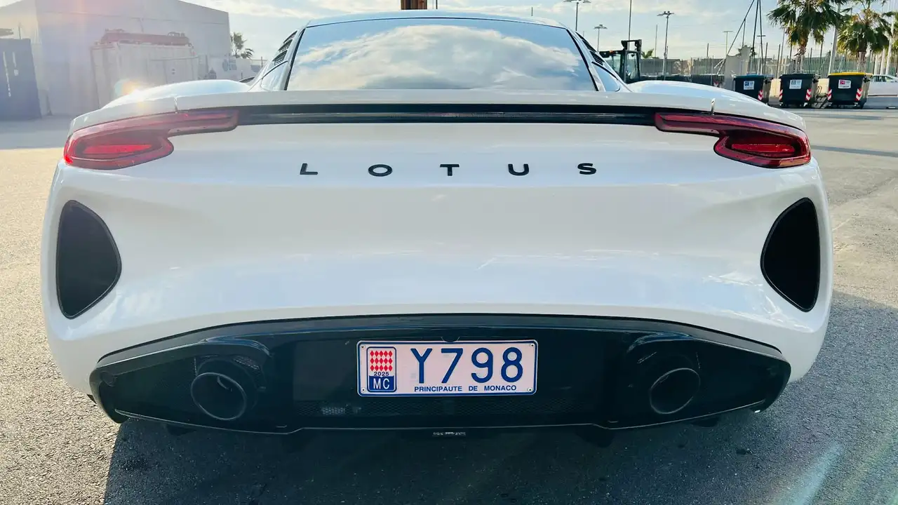 Lotus Emira 2024