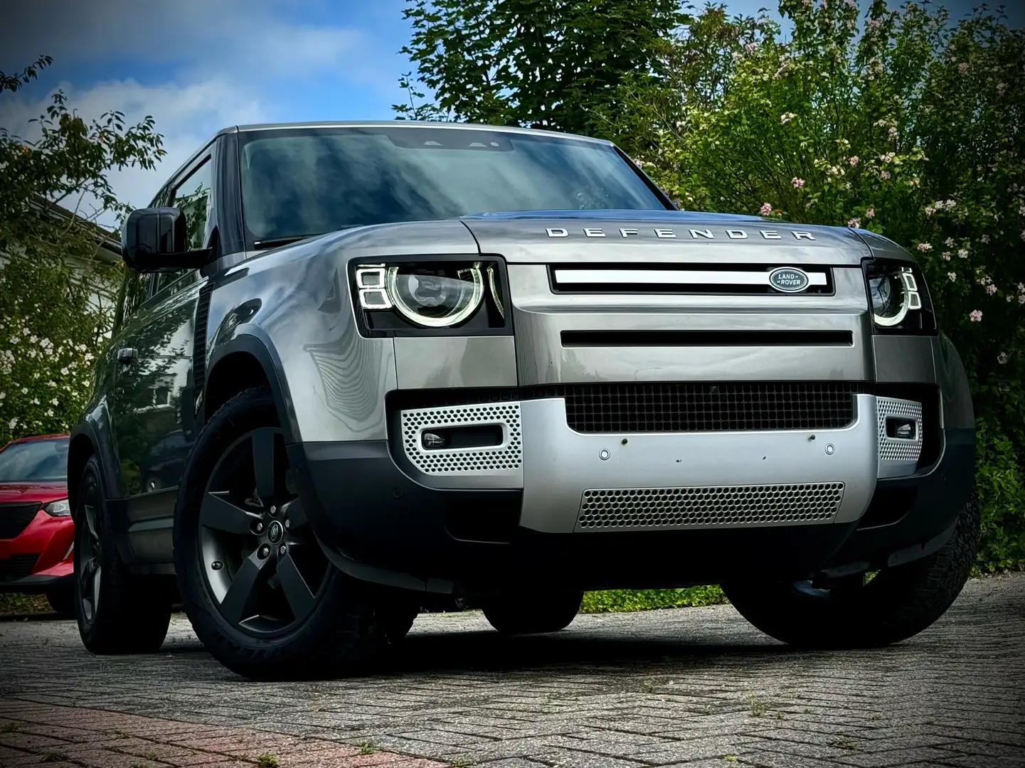 Land Rover Defender 90 3.0 D MHEV D250 SE UTILITA ! 48717 Euros HTVA Grau - 1