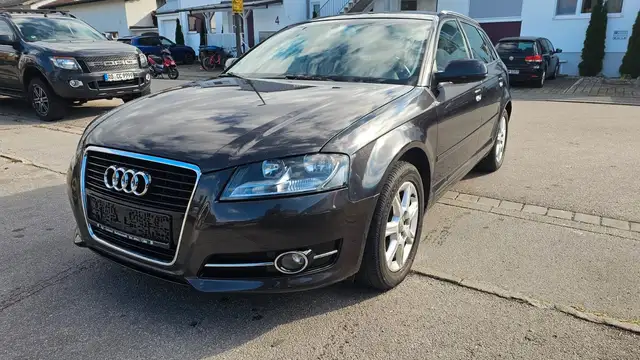 Audi A3 Sportback1.6 TDI Ambiente*KLIMA*SHZ*TEMPO*TÜV