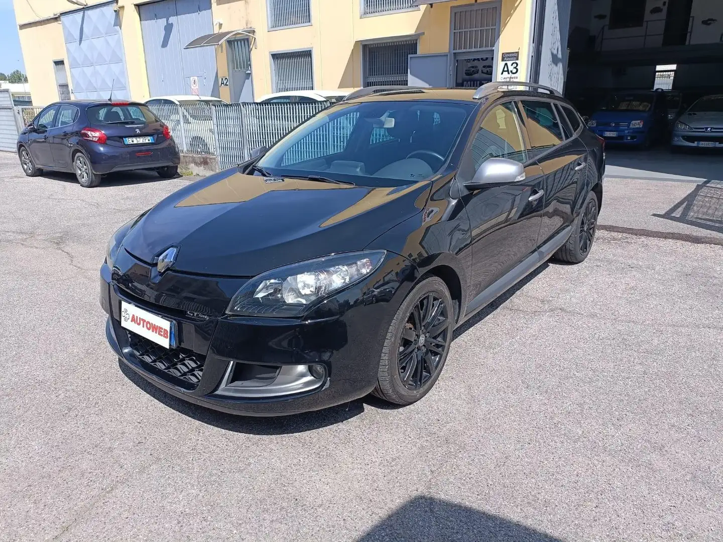 Renault Megane SporTour 1.5 dci Gt Line 110cv Fekete - 2