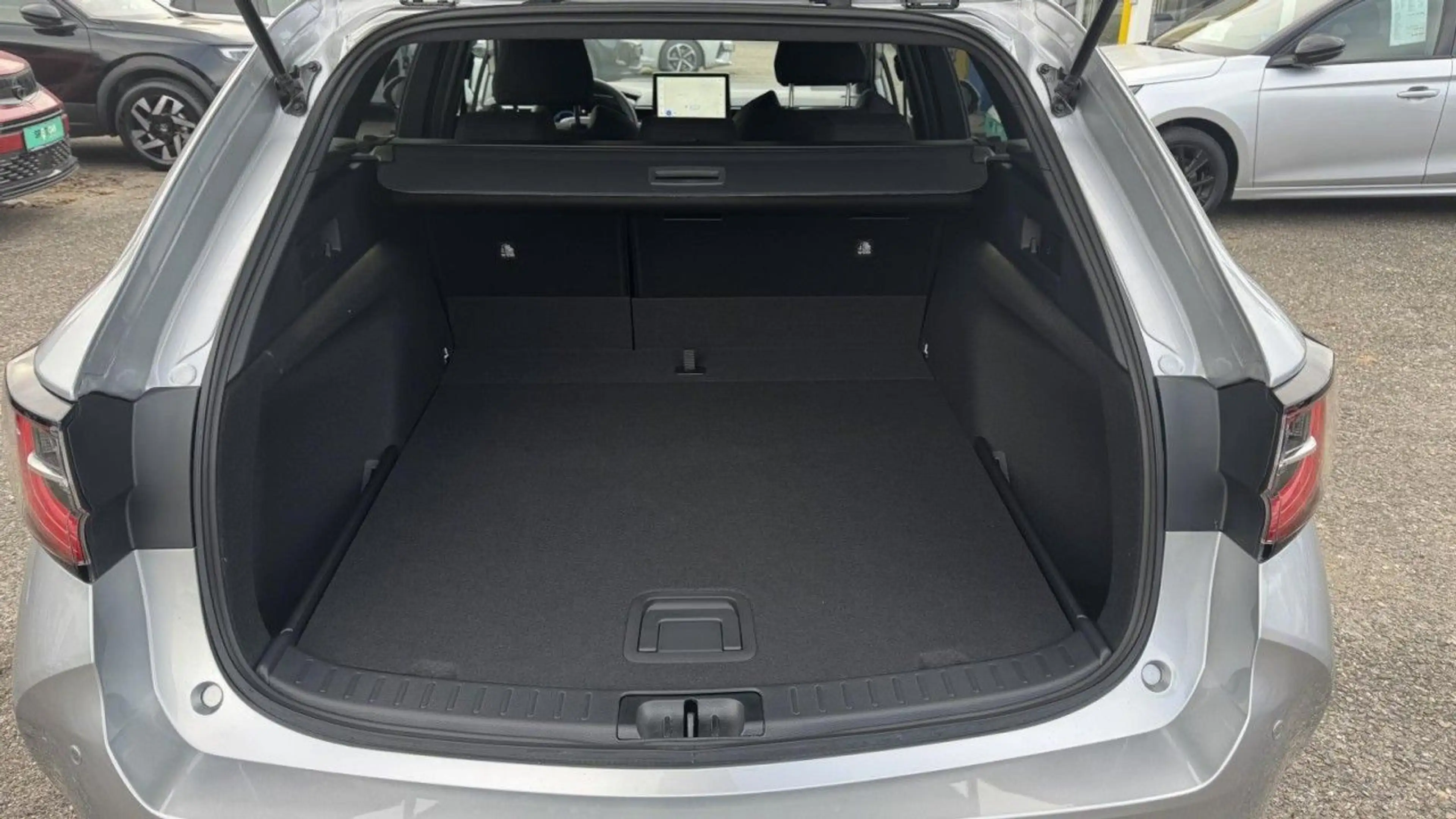 Suzuki Swace 1.8 Hybrid Comfort + NAV+SHZ+LHZ+RFS+ACC Klima — photo 5