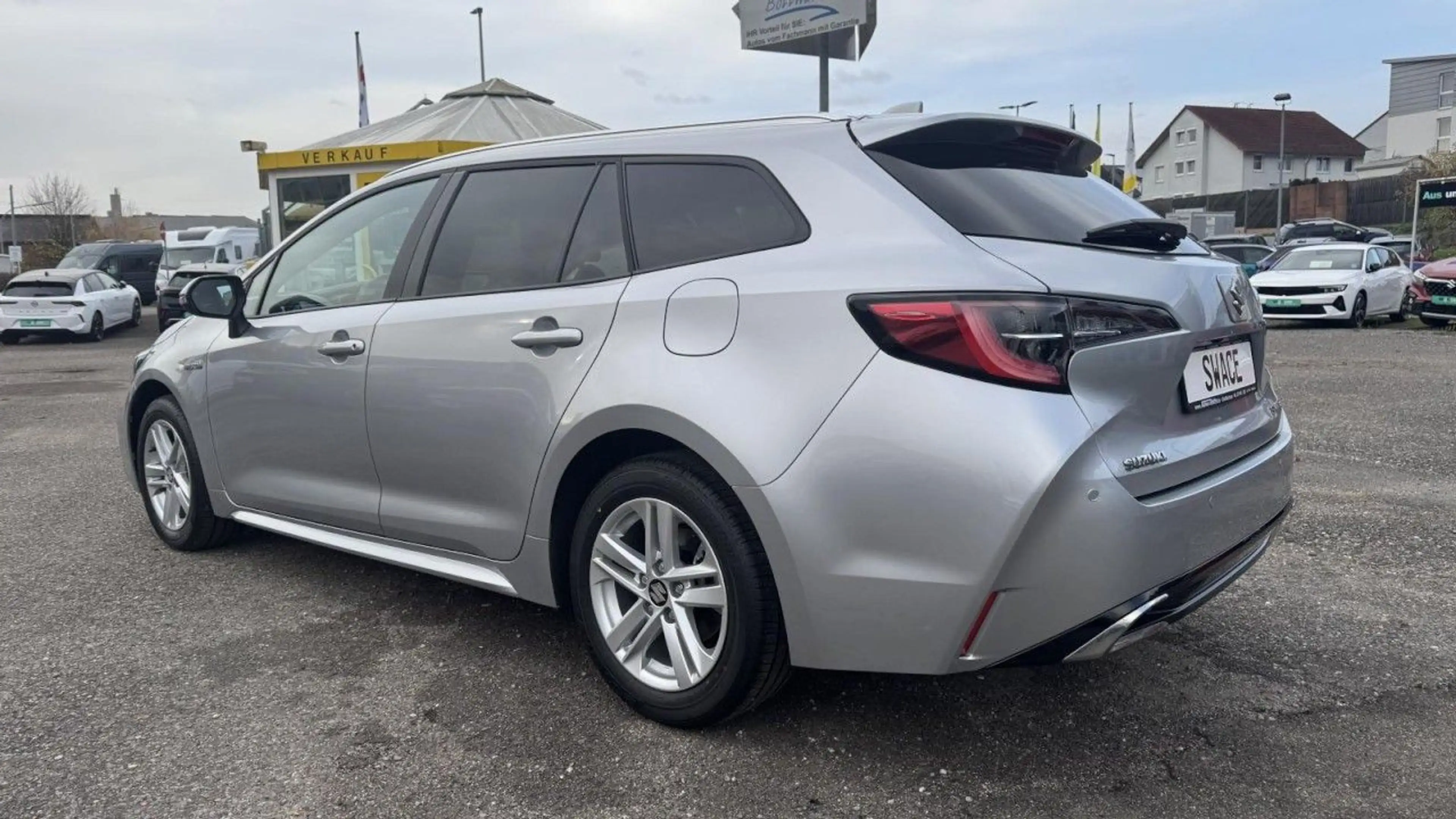 Suzuki Swace 1.8 Hybrid Comfort + NAV+SHZ+LHZ+RFS+ACC Klima — photo 3