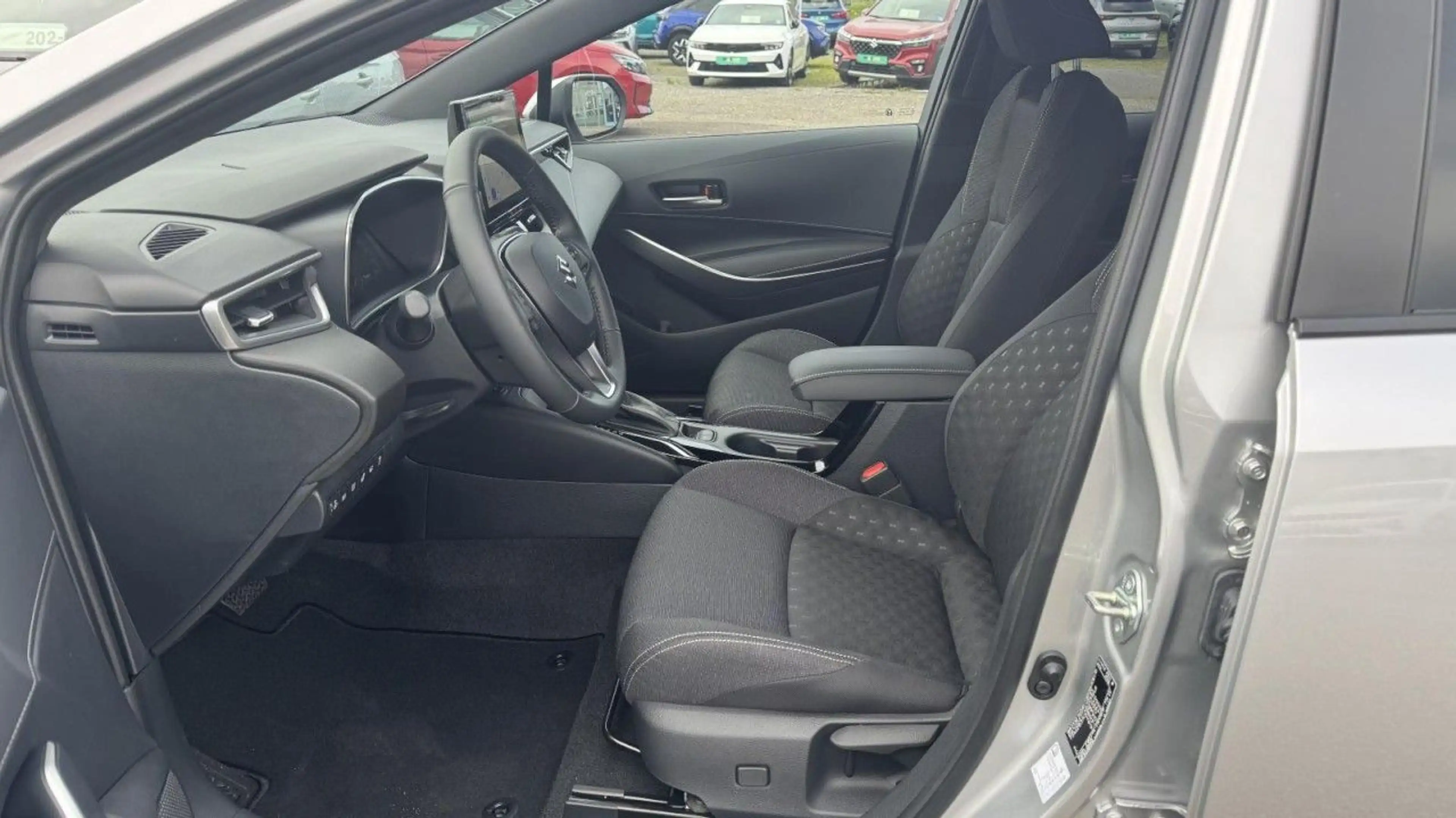 Suzuki Swace 1.8 Hybrid Comfort + NAV+SHZ+LHZ+RFS+ACC Klima — photo 10