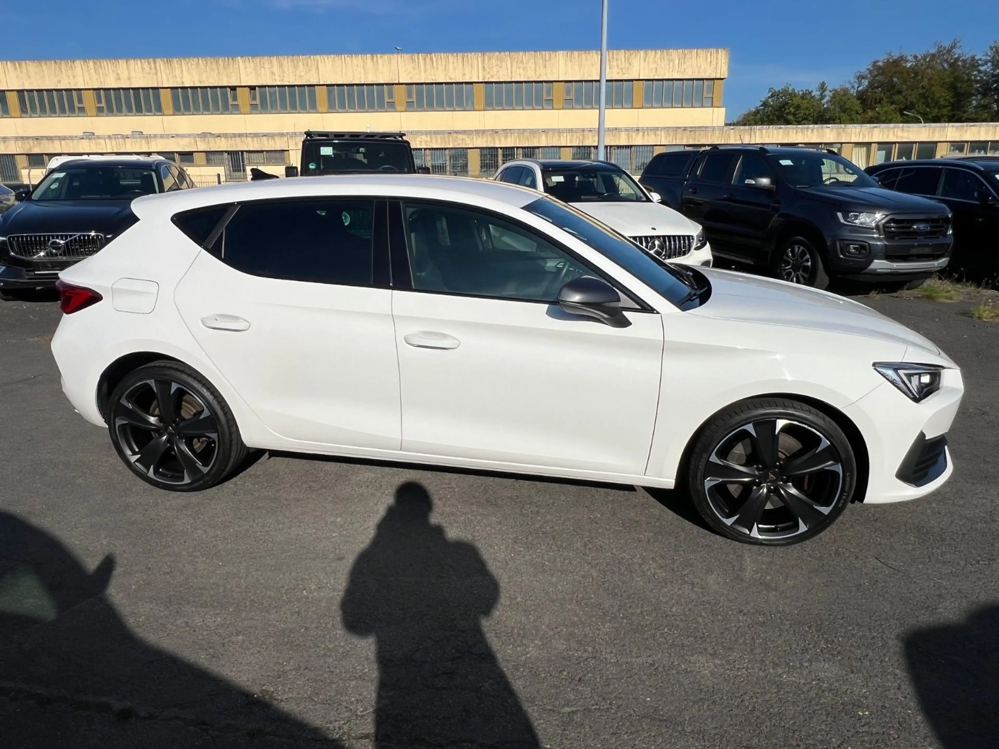 CUPRA Leon VZ e-Hybrid Schalensitz PDC LED Digital — photo 4