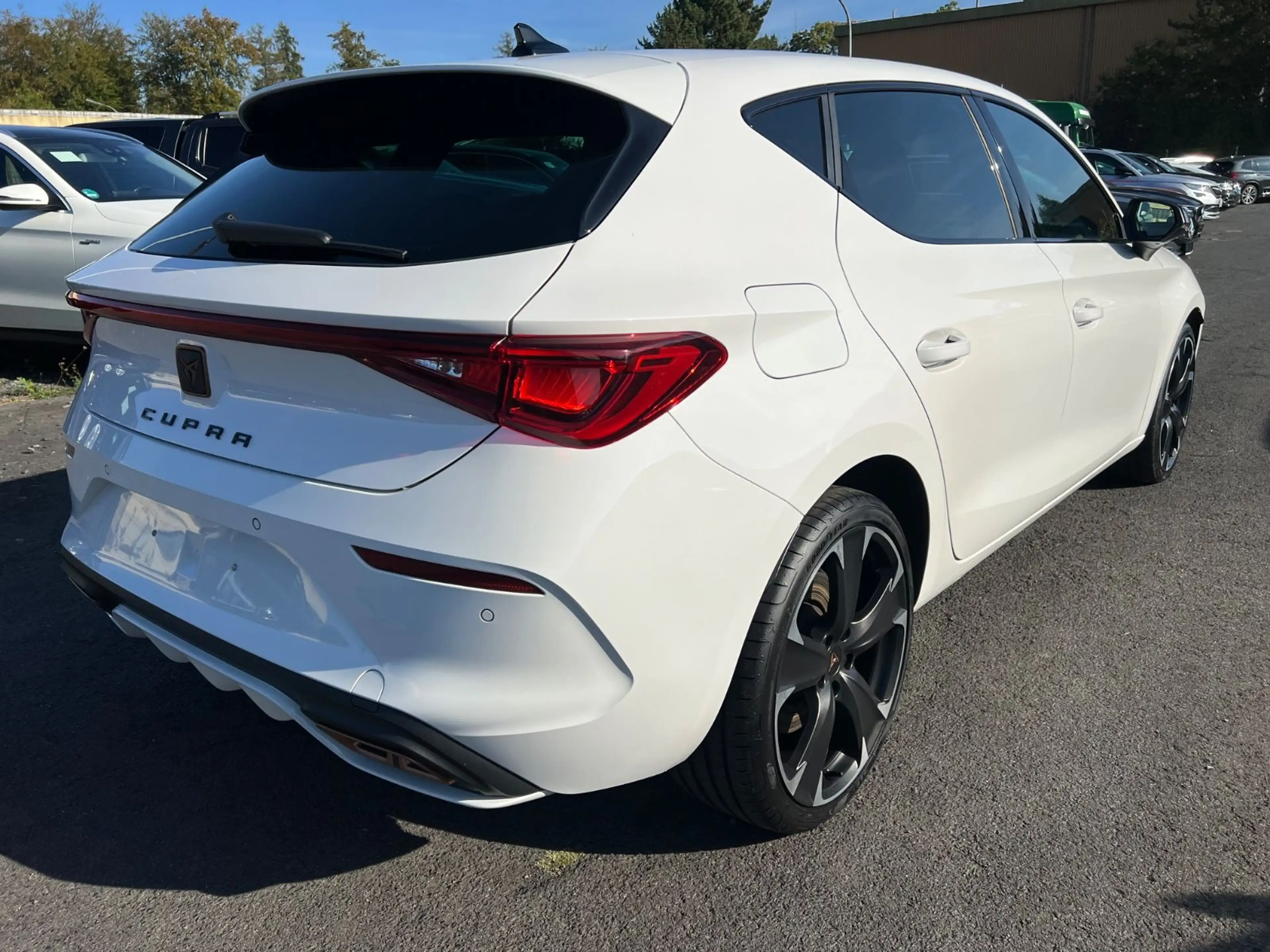 CUPRA Leon VZ e-Hybrid Schalensitz PDC LED Digital — photo 5