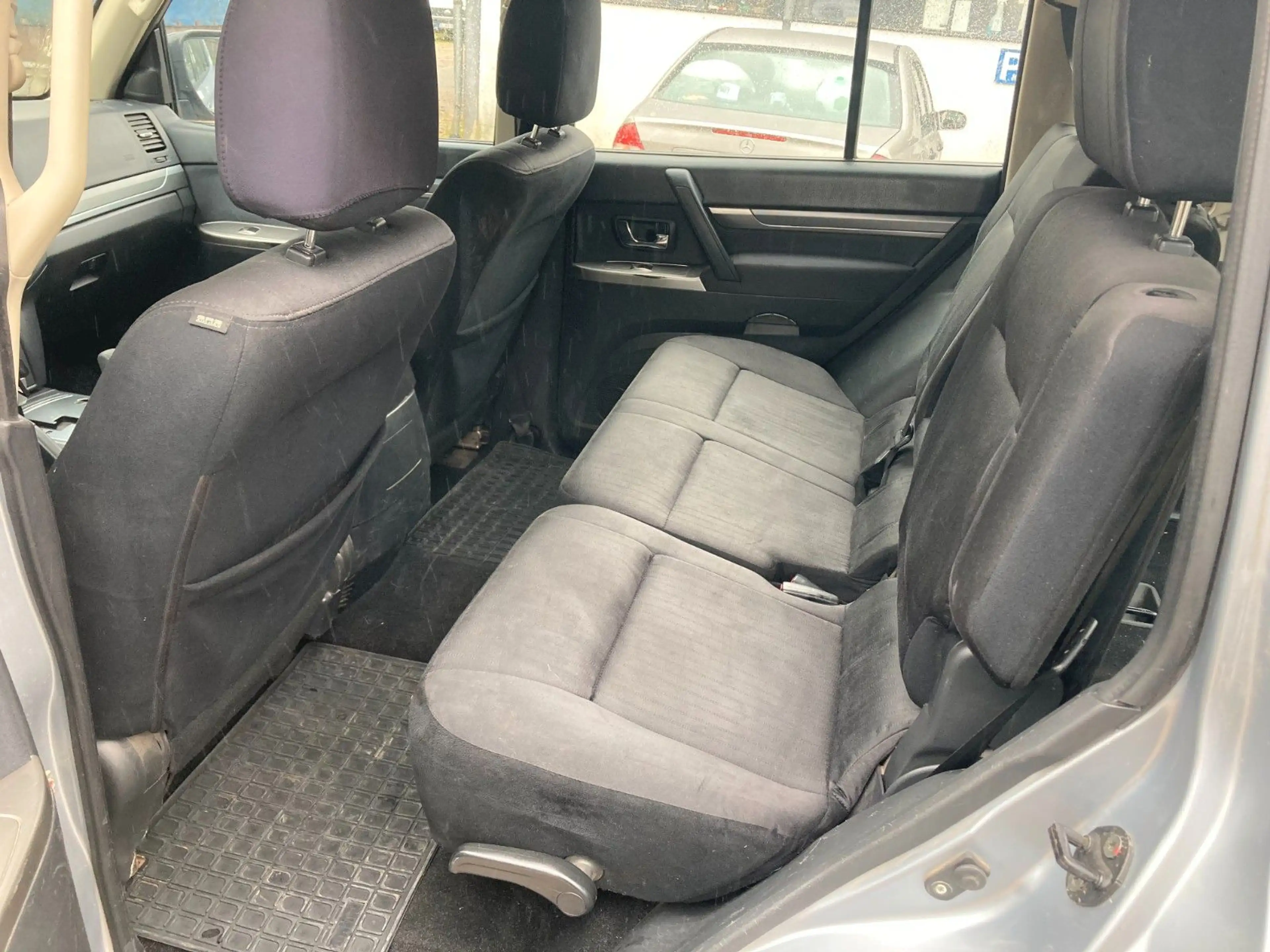 Mitsubishi Pajero 3.2 DI-D Invite — photo 8