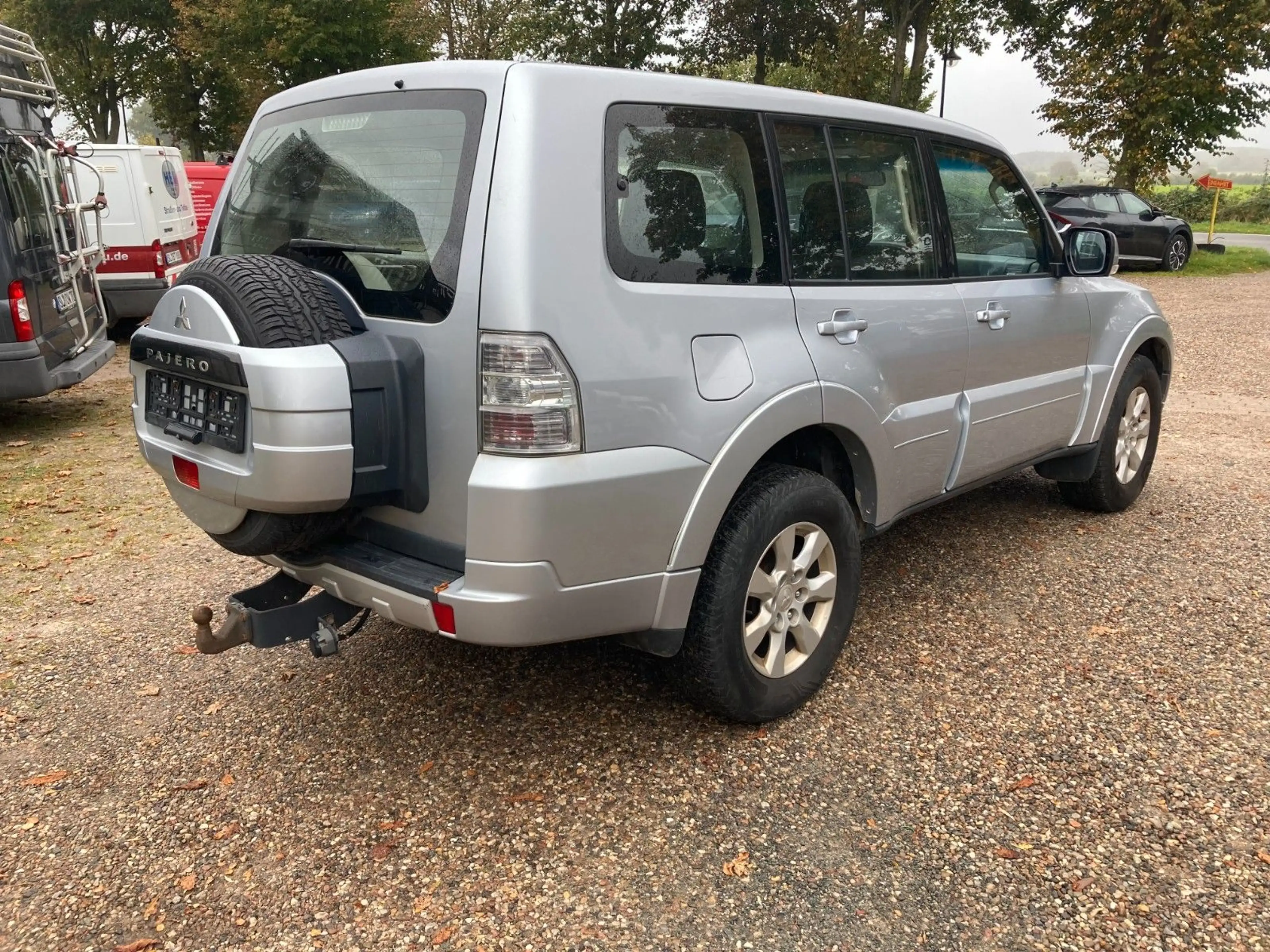 Mitsubishi Pajero 3.2 DI-D Invite — photo 4