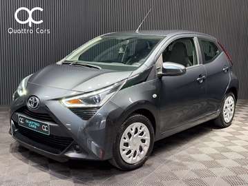 1.0i VVT-i / Car Play / Camera / Clim