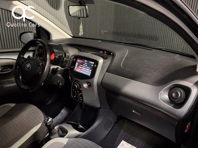 Toyota Aygo view 12