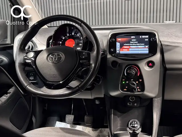 Toyota Aygo view 9