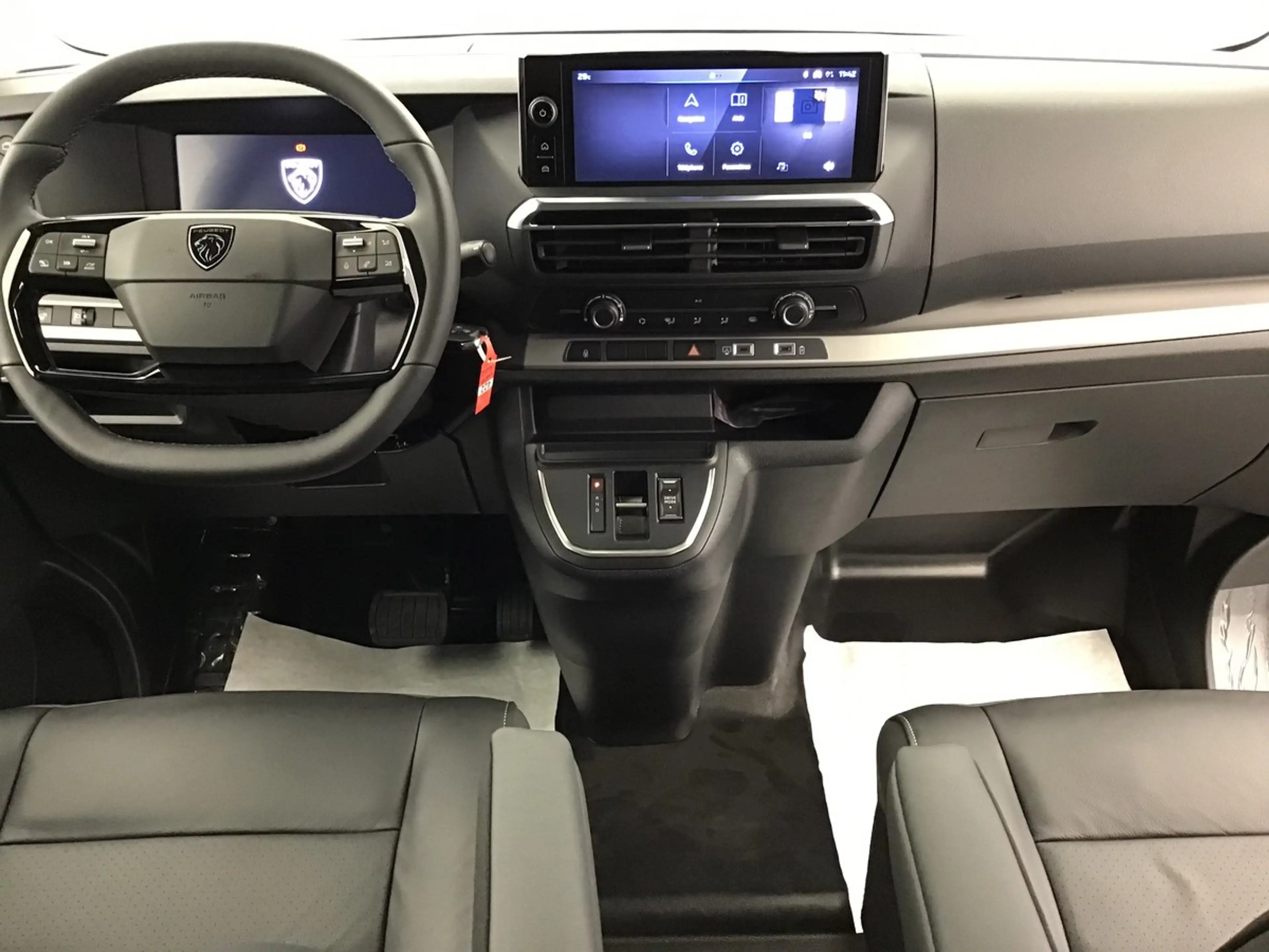 Peugeot Expert DOKA XL AT 180 5Sitzer/Leder — photo 9
