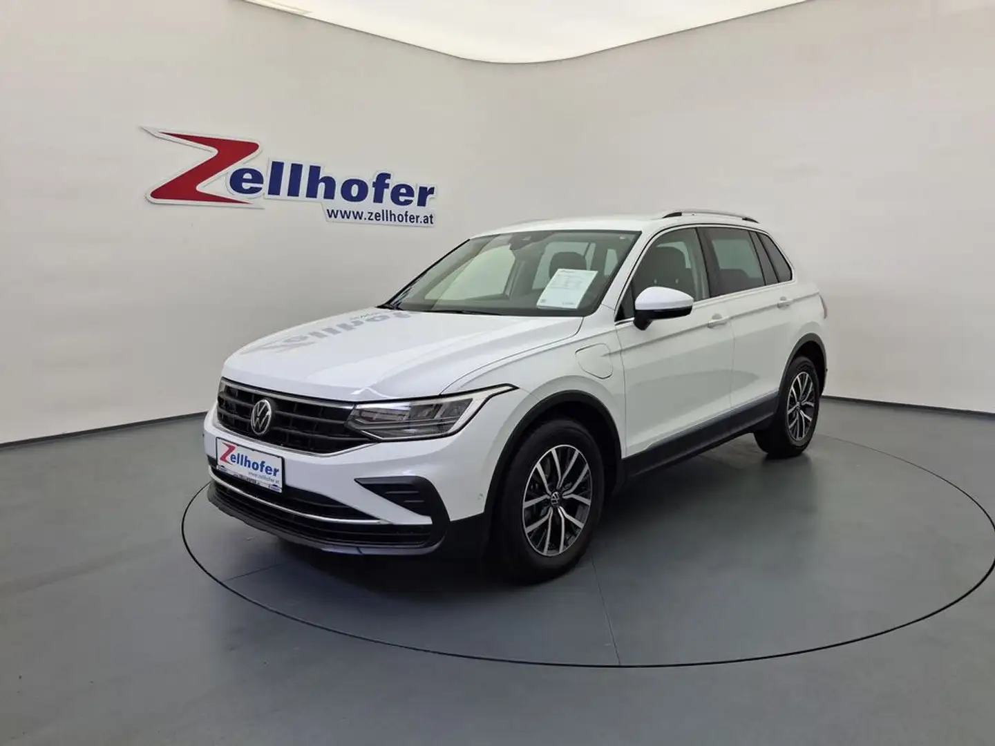 Volkswagen Tiguan 1,4 TSI eHybrid Life DSG Weiß - 2