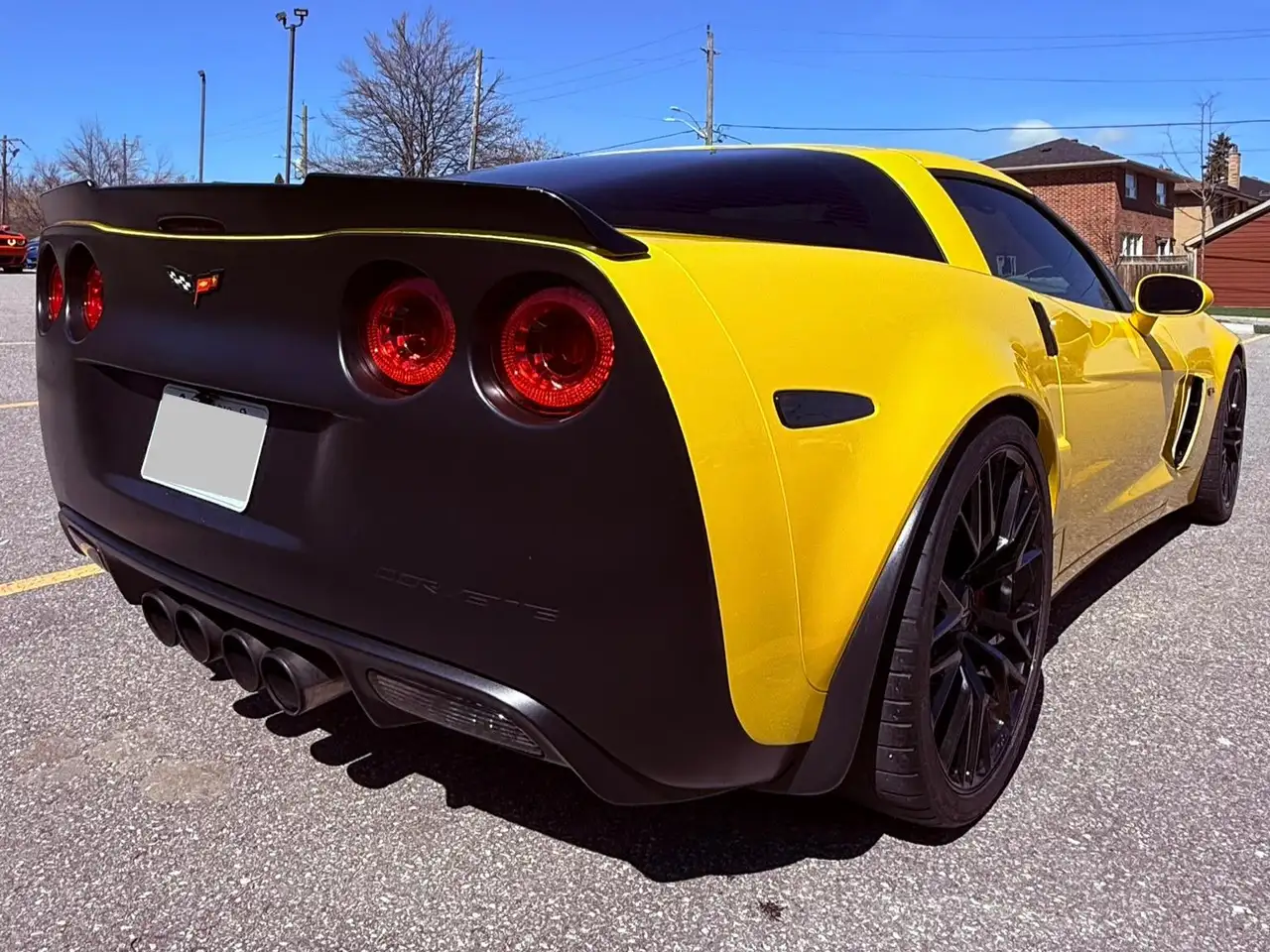 Chevrolet Corvette снимка Chevrolet Corvette
