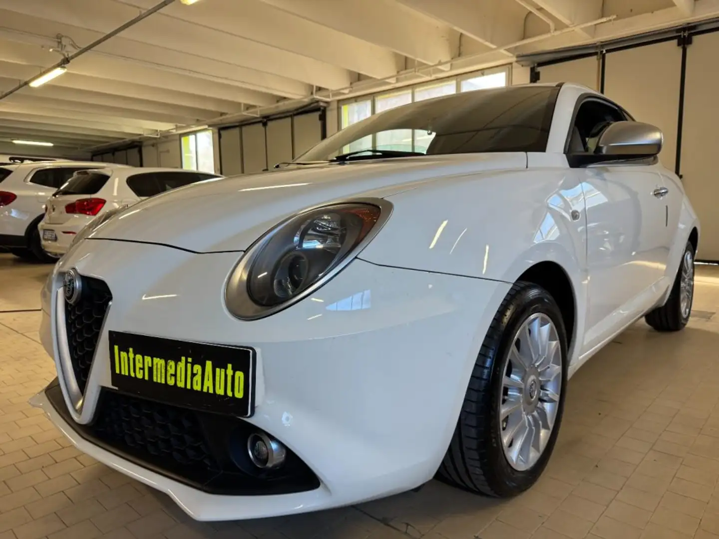 Alfa Romeo MiTo 1.4 T 120 CV GPL Unico Prop. Bianco - 1