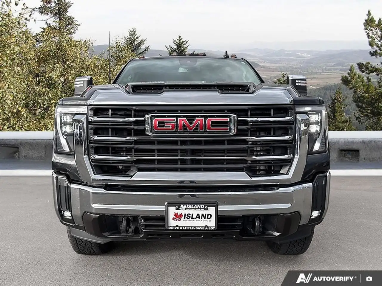 GMC Sierra 3500HD снимка GMC Sierra 3500HD