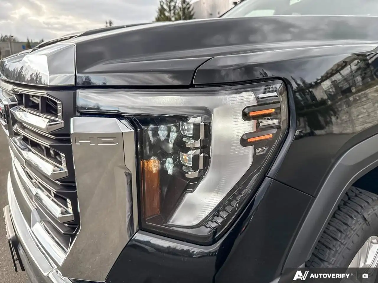 GMC Sierra 3500HD снимка GMC Sierra 3500HD