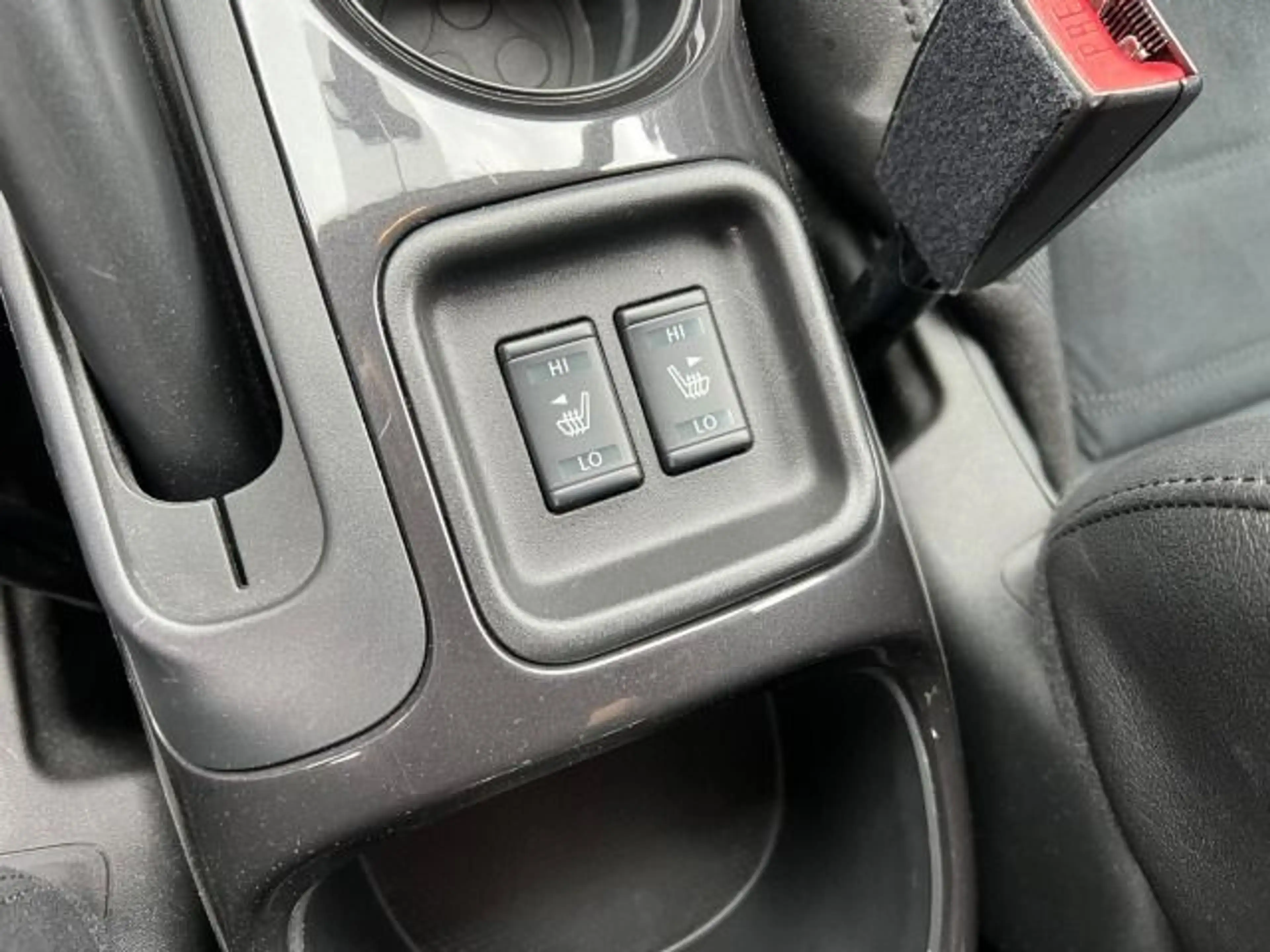 Nissan Juke 1.6 Enigma 4x2 *Allwetter* *360°* *Sitzh.* — photo 17