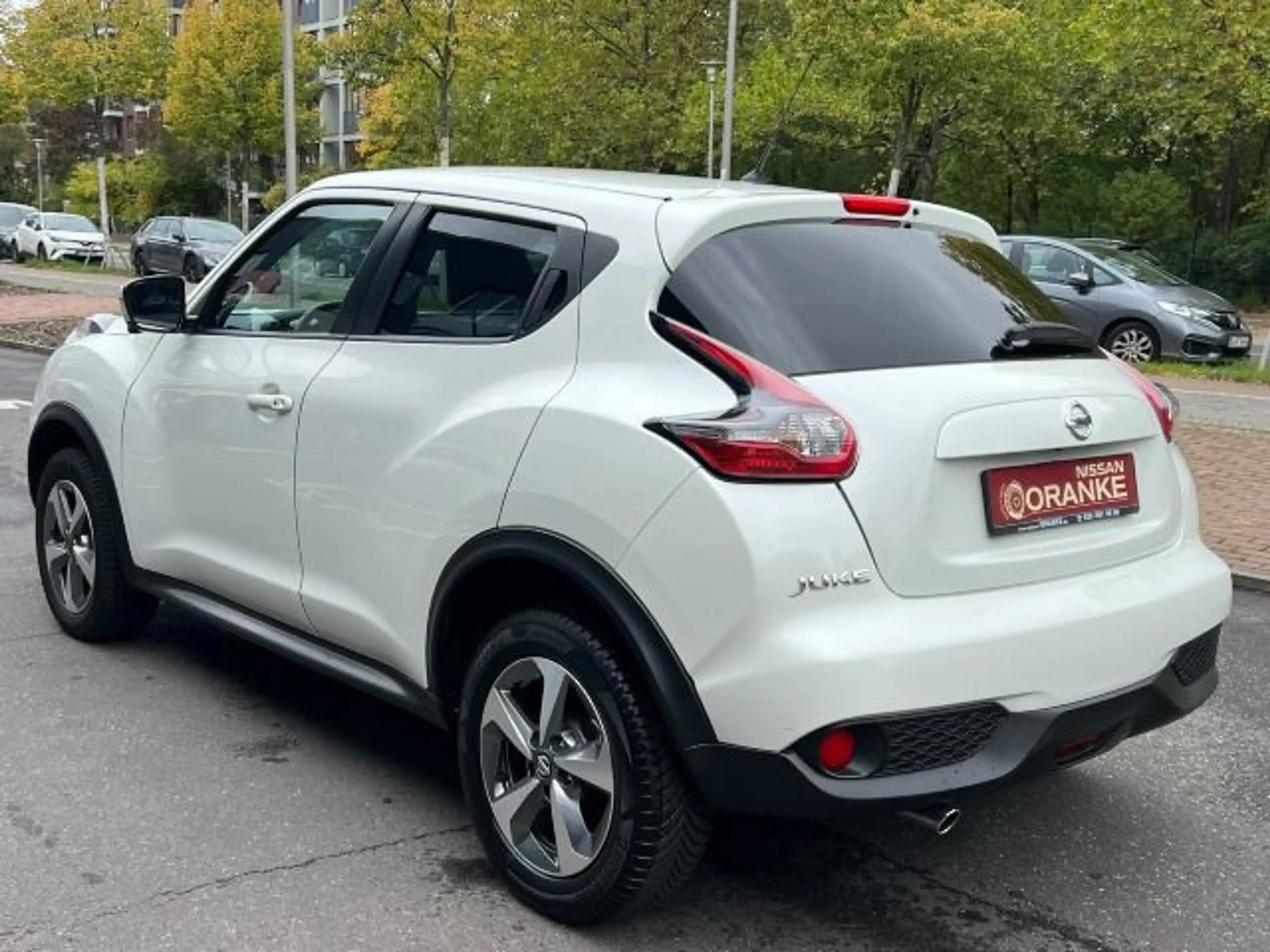 Nissan Juke 1.6 Enigma 4x2 *Allwetter* *360°* *Sitzh.* — photo 4