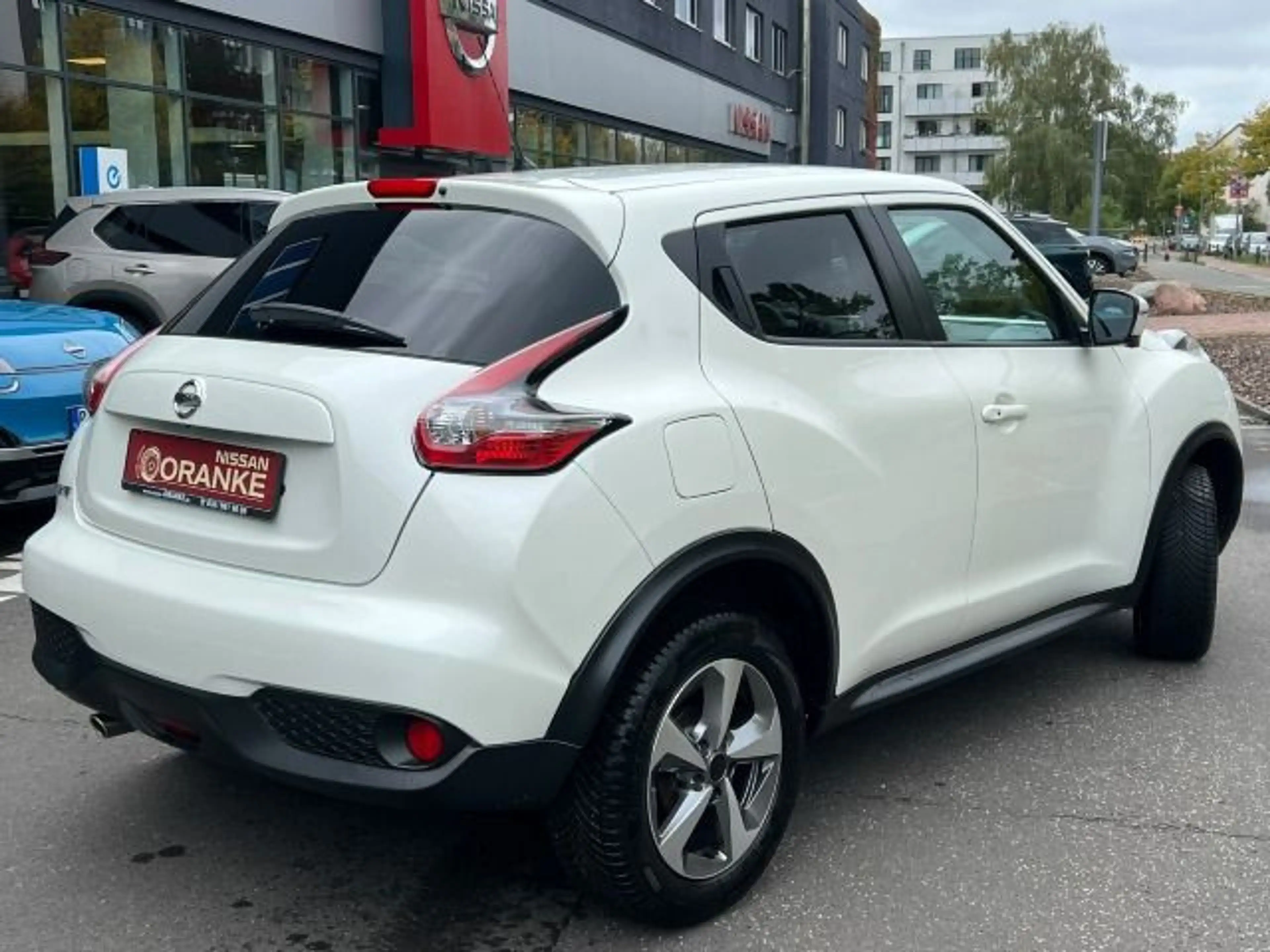 Nissan Juke 1.6 Enigma 4x2 *Allwetter* *360°* *Sitzh.* — photo 3