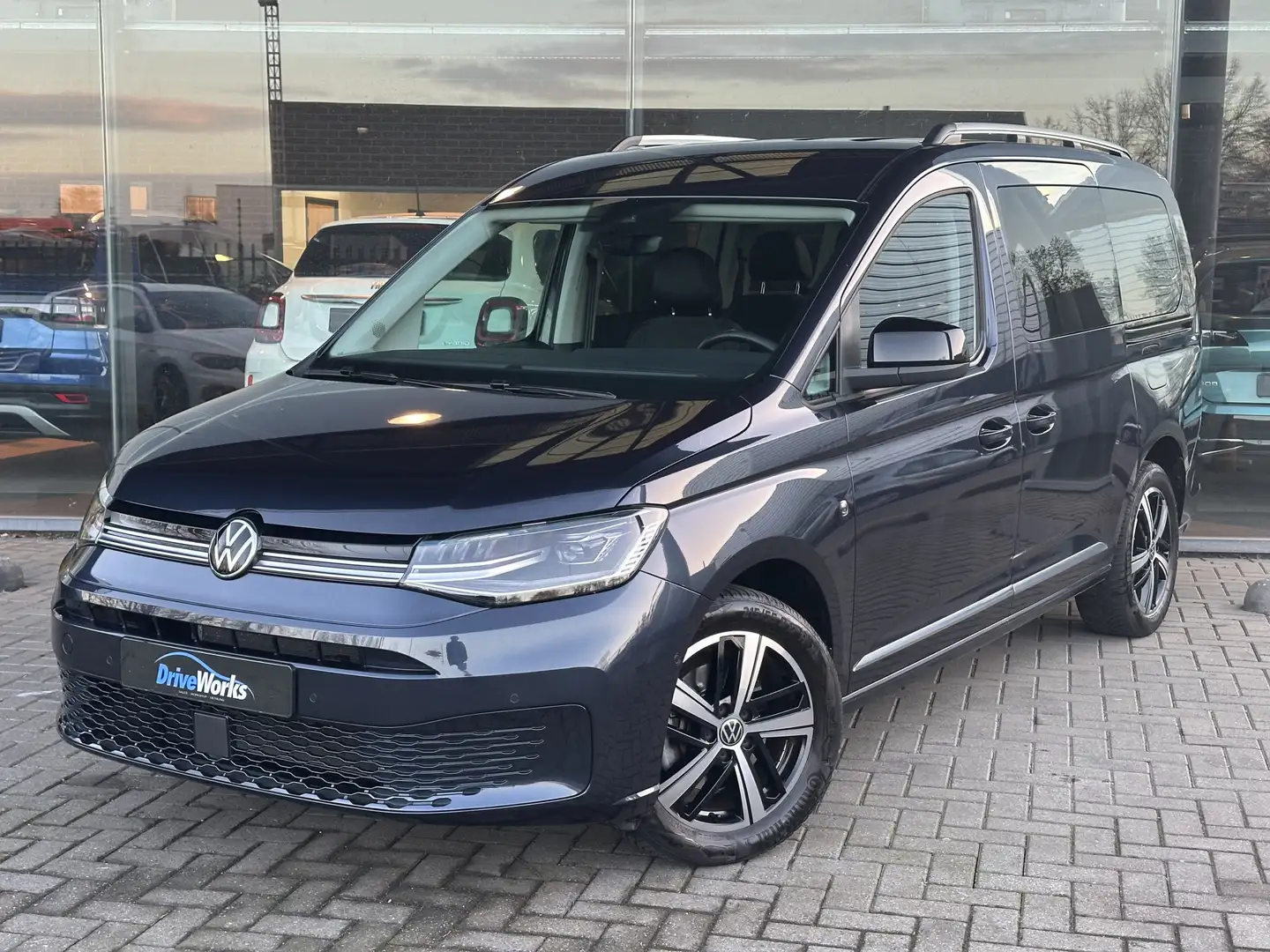 Volkswagen Caddy Maxi 1.5 TSI 7p | Highline | LED | Key-less | Came Blau - 1