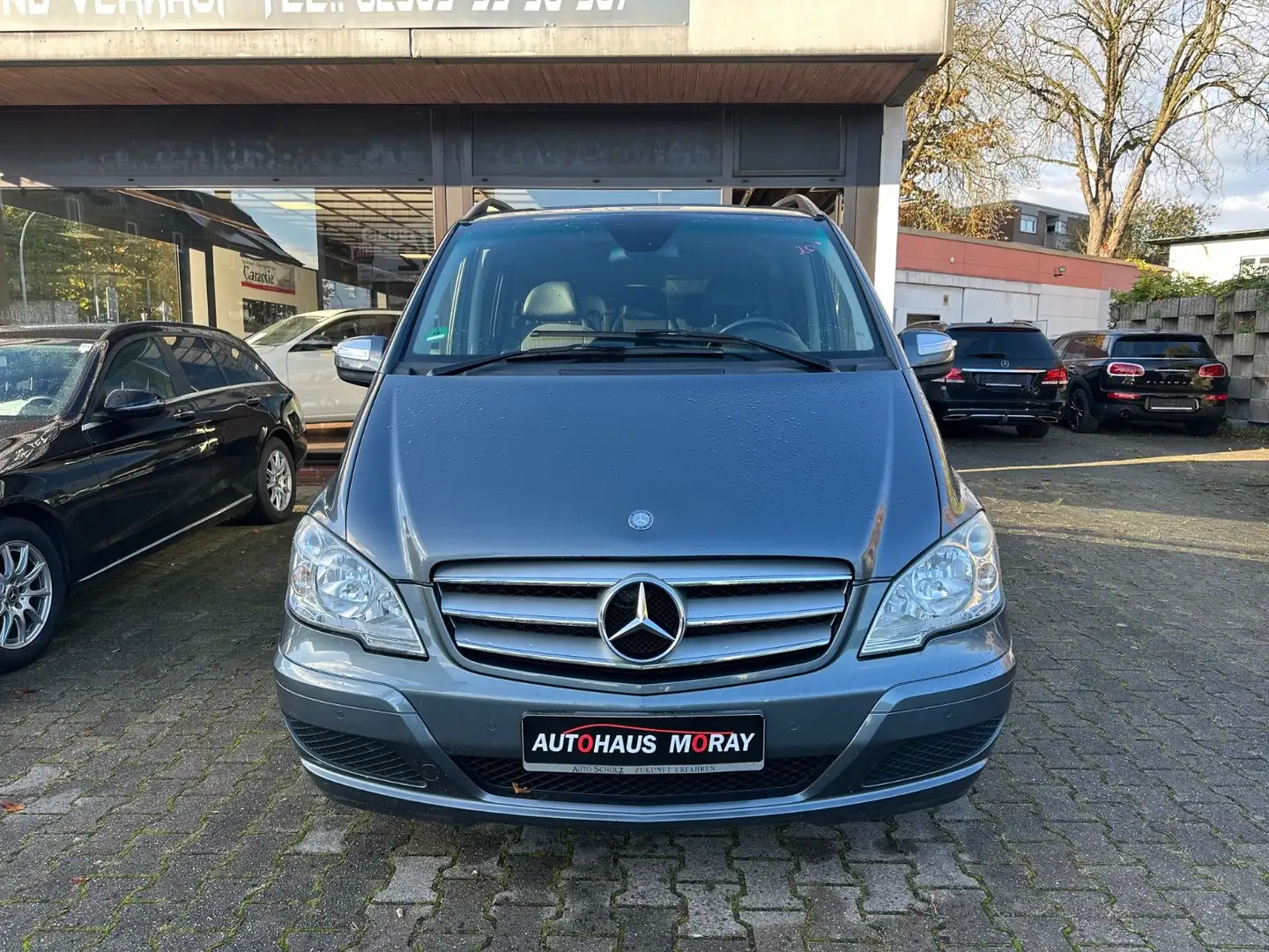 Mercedes-Benz Viano 3.0 CDI Trend Edition Kompakt, 7 Sitzer Grau - 2