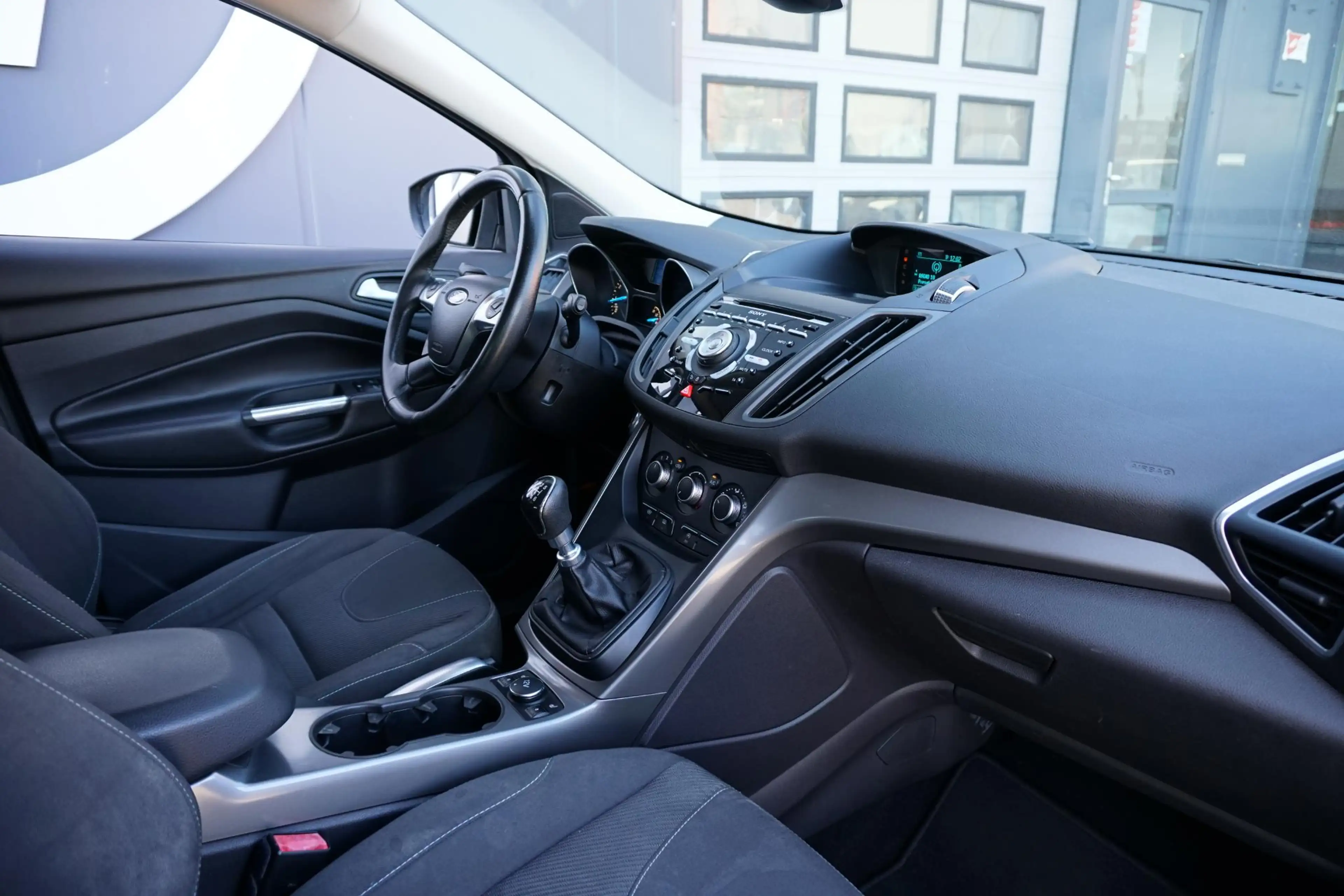 Ford Kuga 1.5 150PK + TREKHAAK / STOELVERWARMING — photo 7