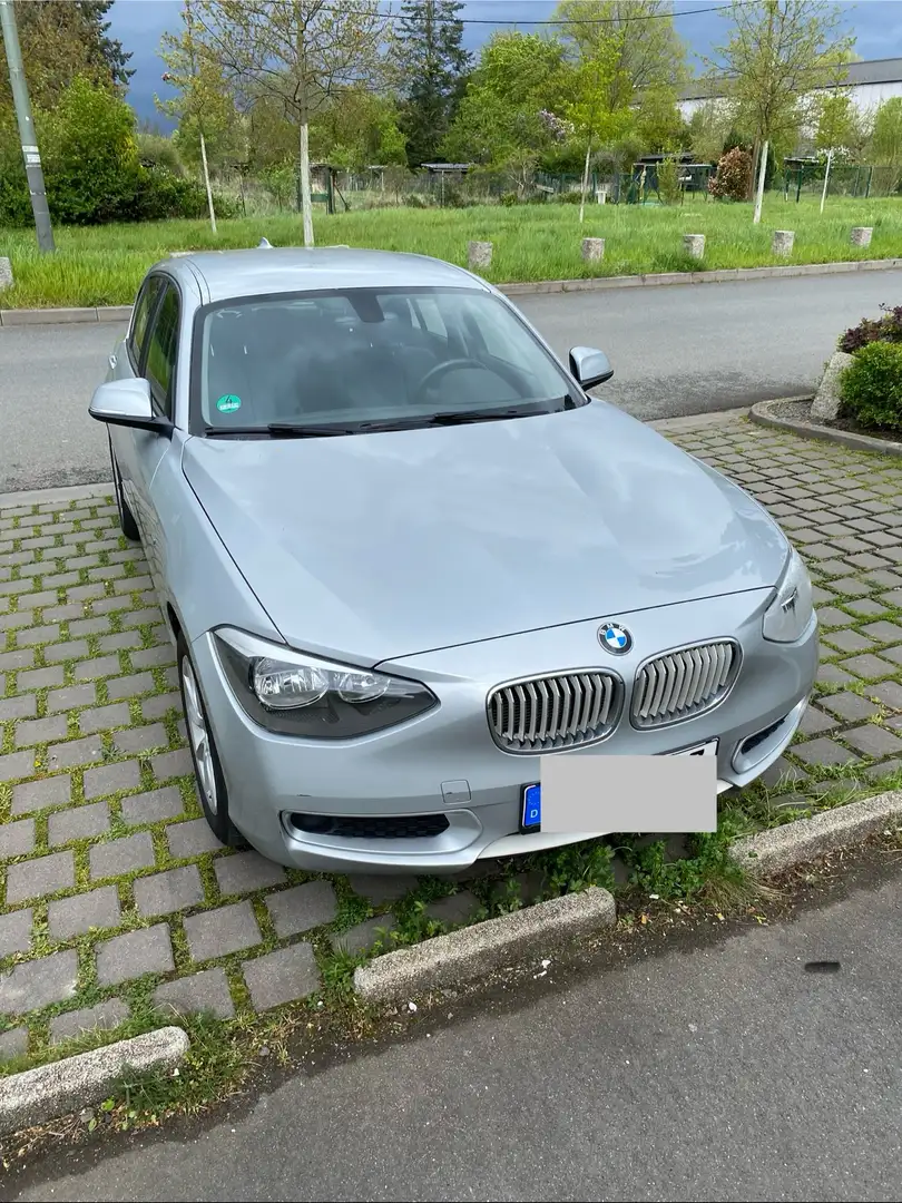 BMW 116 116i Urban Line Silber - 2