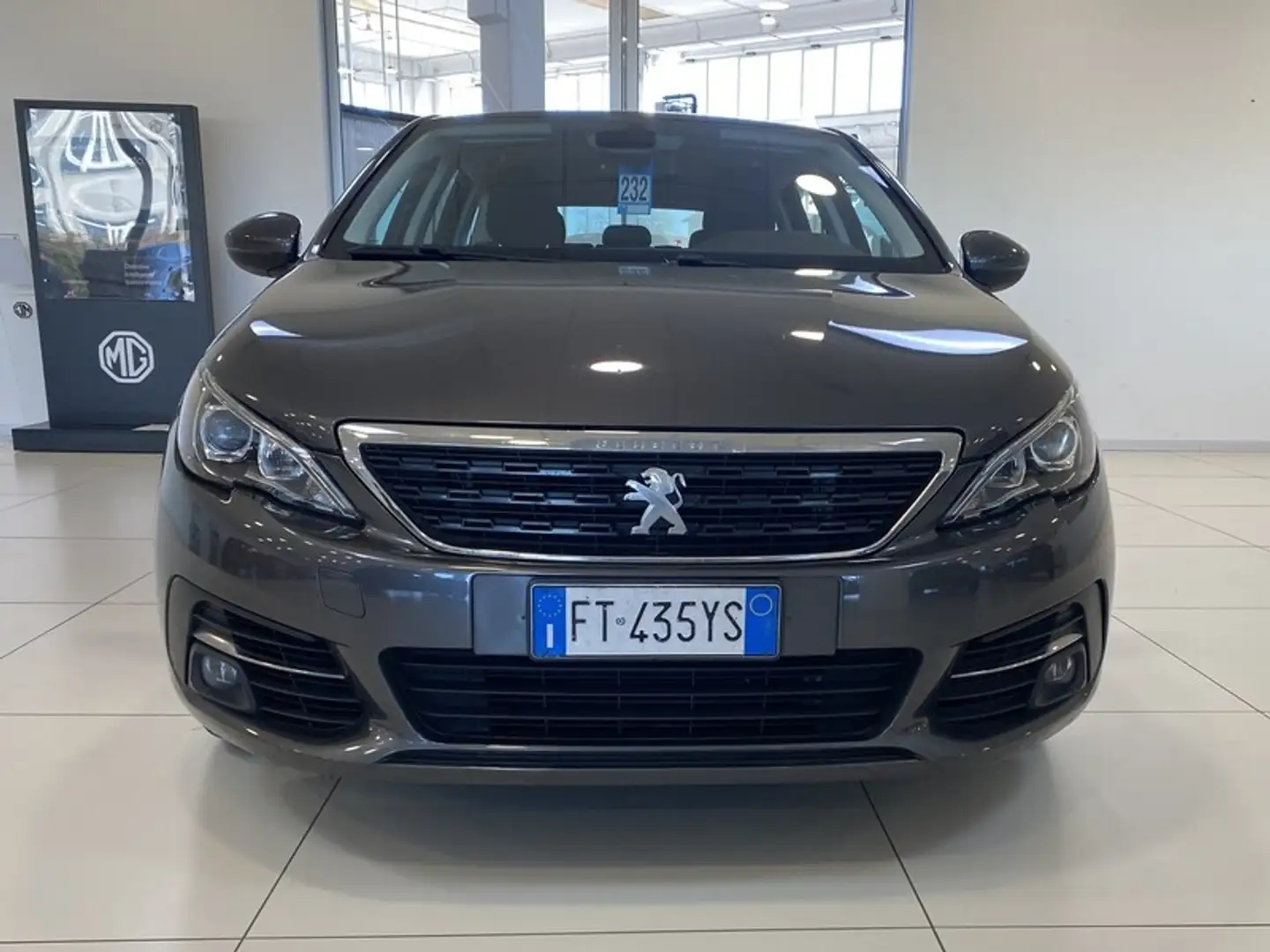 Peugeot 308 Station Wagon 1.5 BlueHDi Business Grijs - 2
