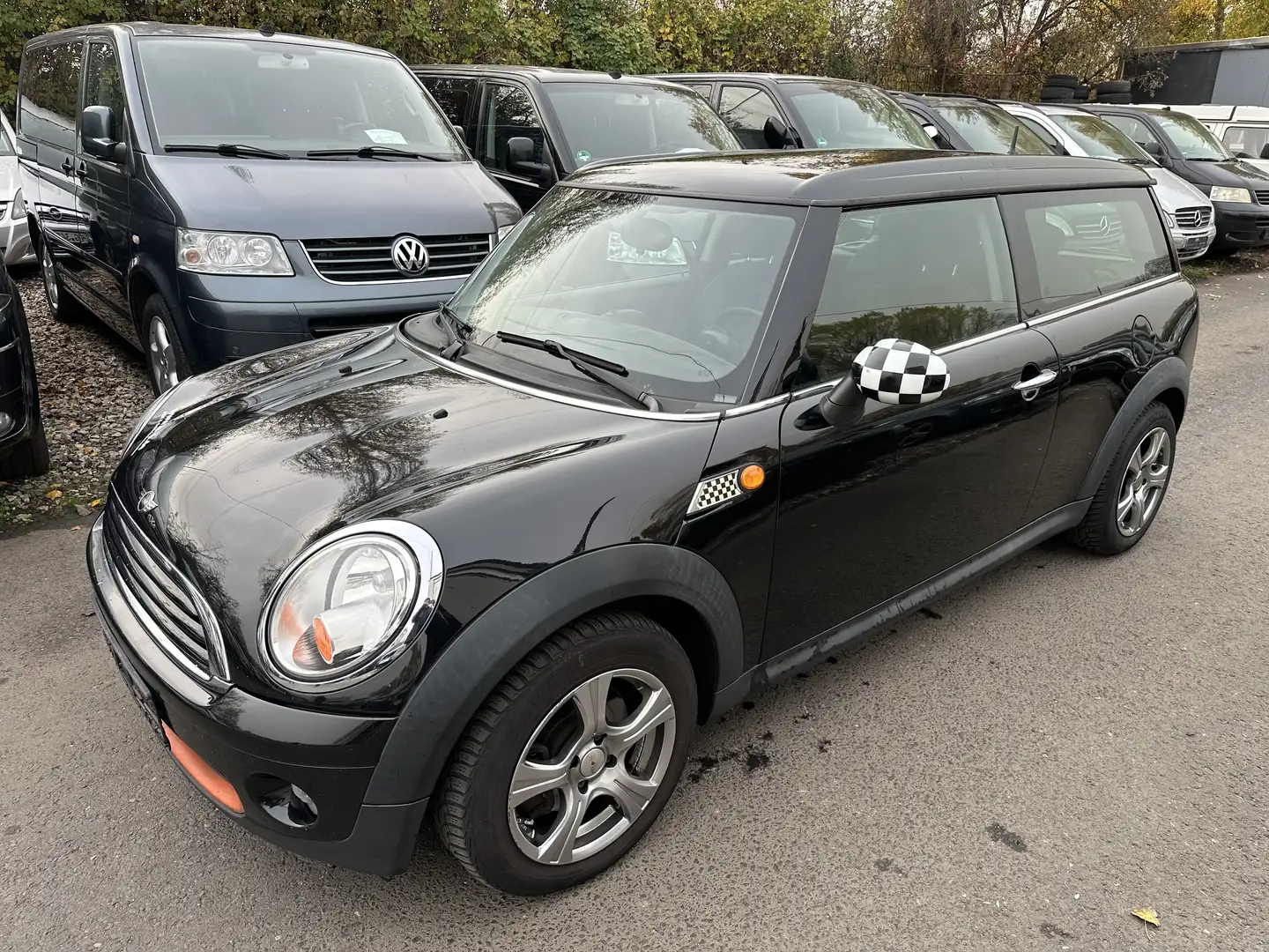 MINI One Clubman 1,6 i 100ps 8 fachbereift Alu. Euro 5 Schwarz - 1